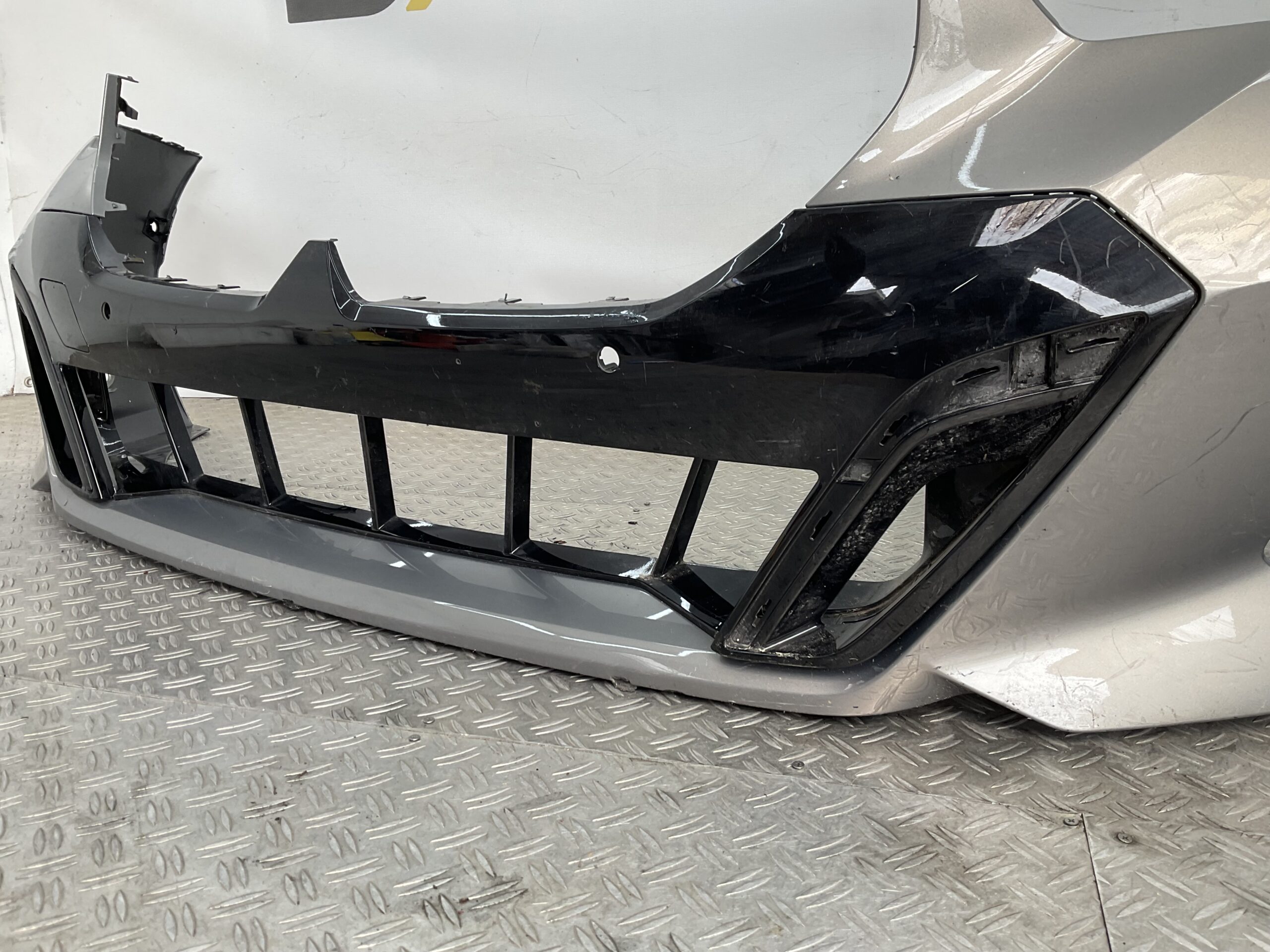 Bumper BMW 5 G60 G61 M-Pakket MPakket 23- 51118084653 Voorbumper K9-20737