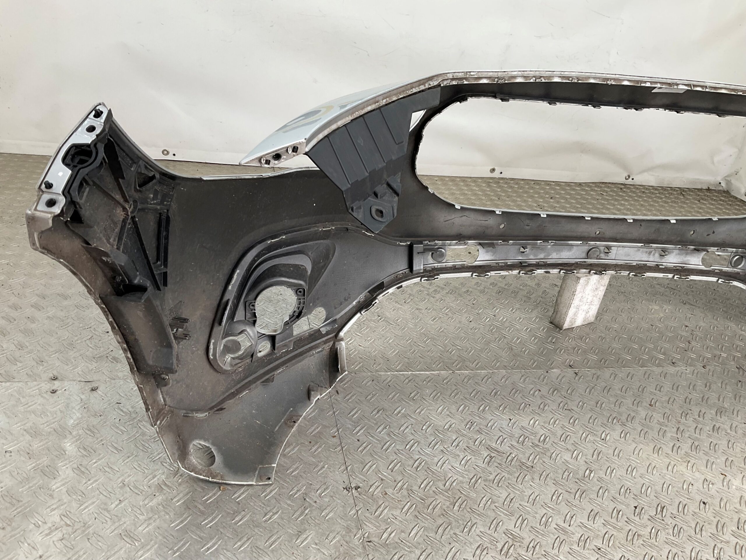 Bumper Mercedes GLA H247 19-24 A2478858803 Voorbumper B3-20806