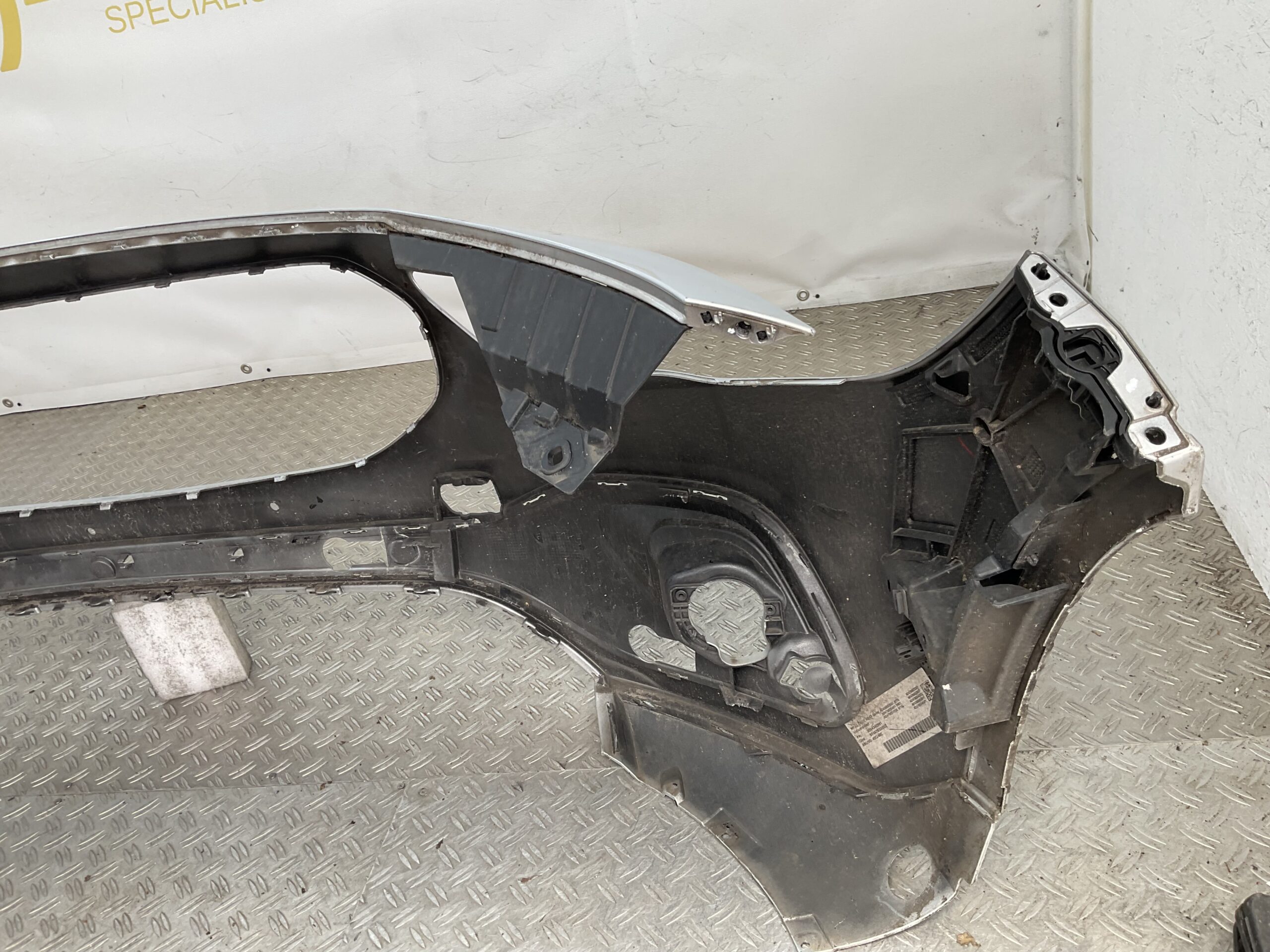 Bumper Mercedes GLA H247 19-24 A2478858803 Voorbumper B3-20806