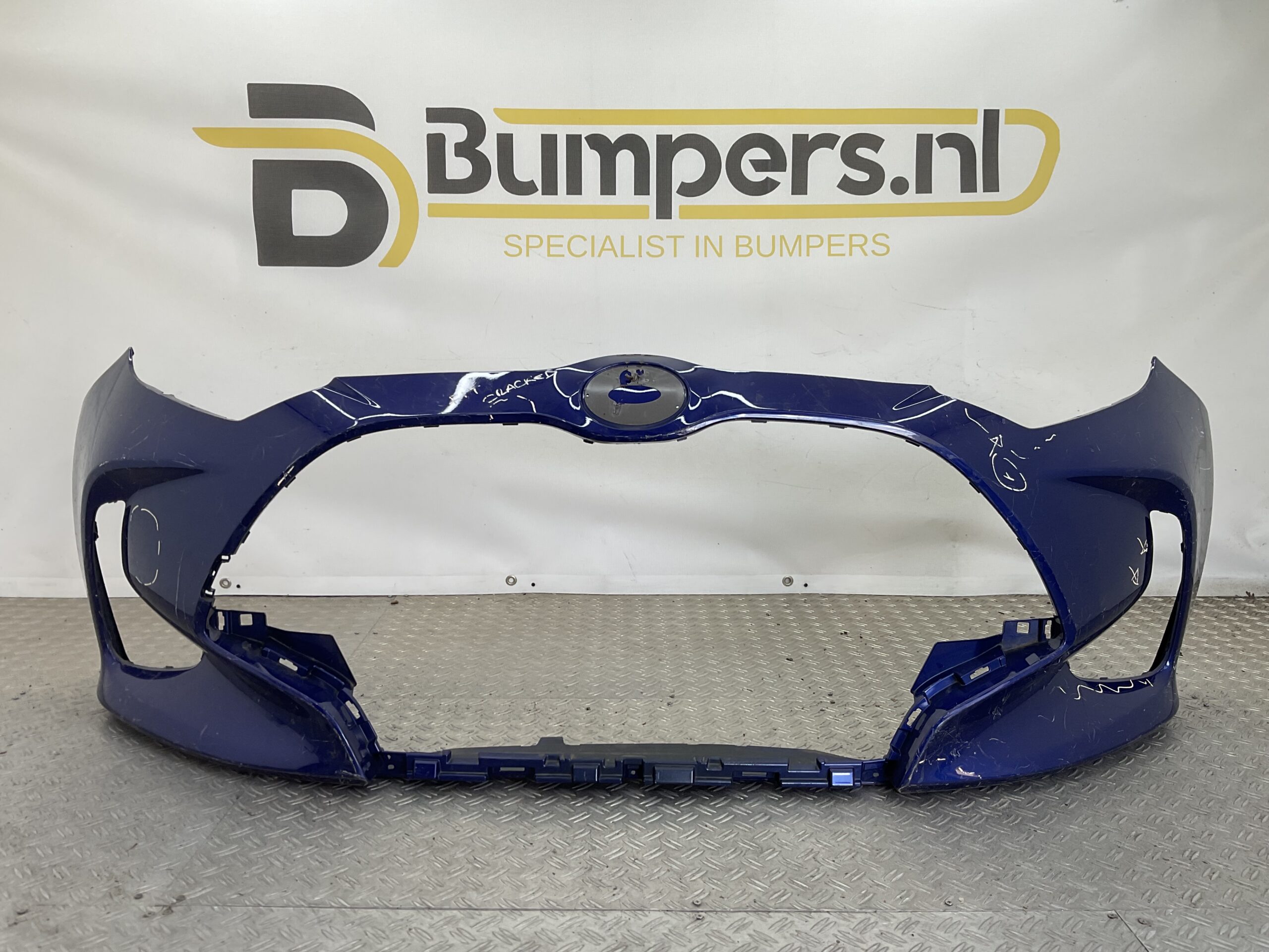 BUMPER Toyota Yaris 2019-2023 VOORBUMPER D3-20852