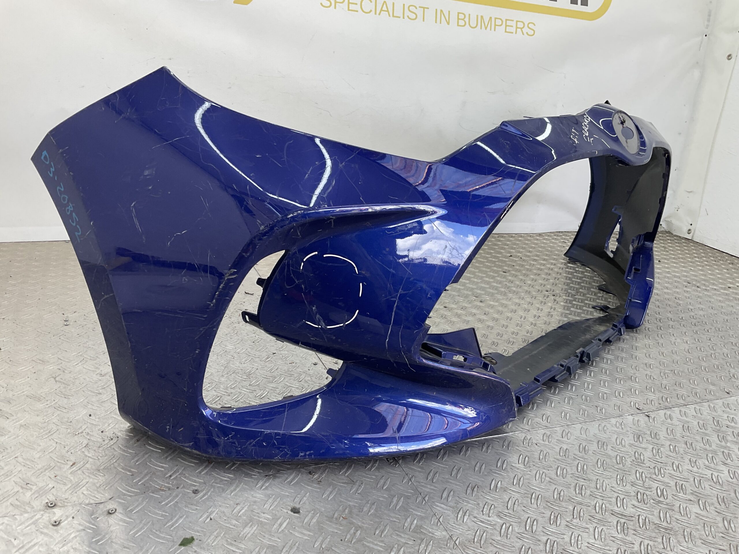 BUMPER Toyota Yaris 2019-2023 VOORBUMPER D3-20852