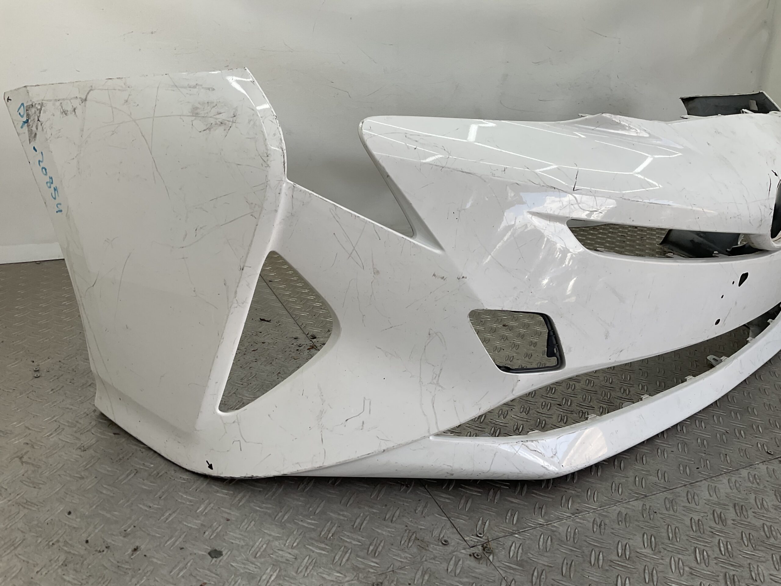 Bumper Toyota Prius XW50 16-18 52119-47700 Voorbumper D1-20854