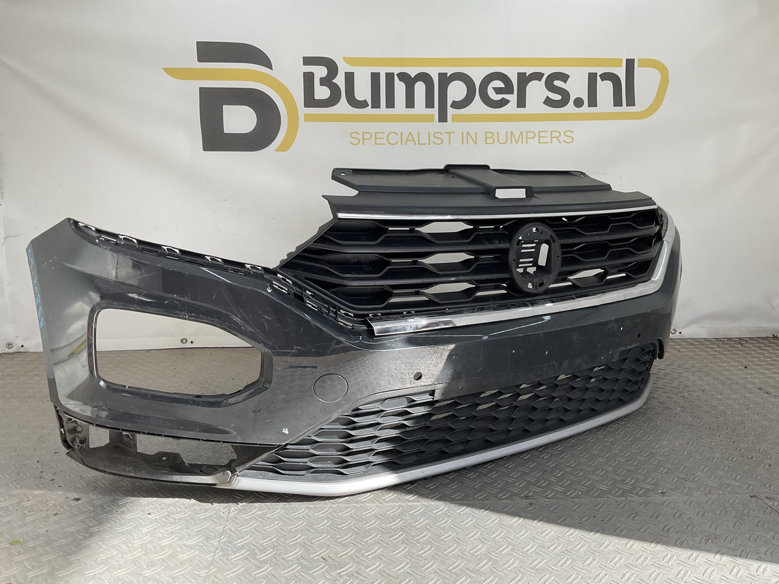 Bumper Volkswagen T-Roc 17-21 2GA 2GA807221AF Voorbumper C5-20858