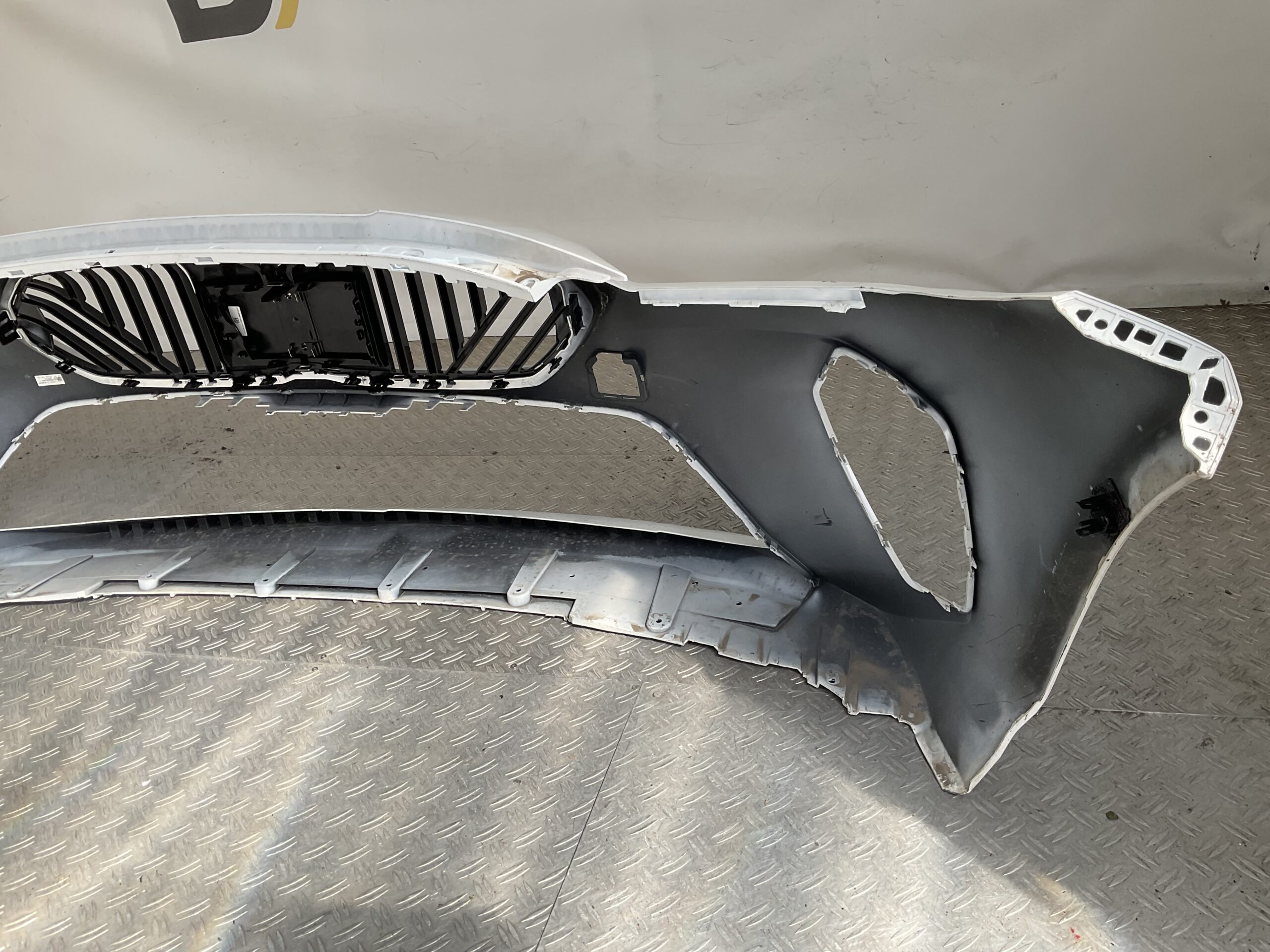 Bumper BMW 1 Serie F70 M Sport M-Pakket M Pakket 51115A64E31 Voorbumper K4-20879