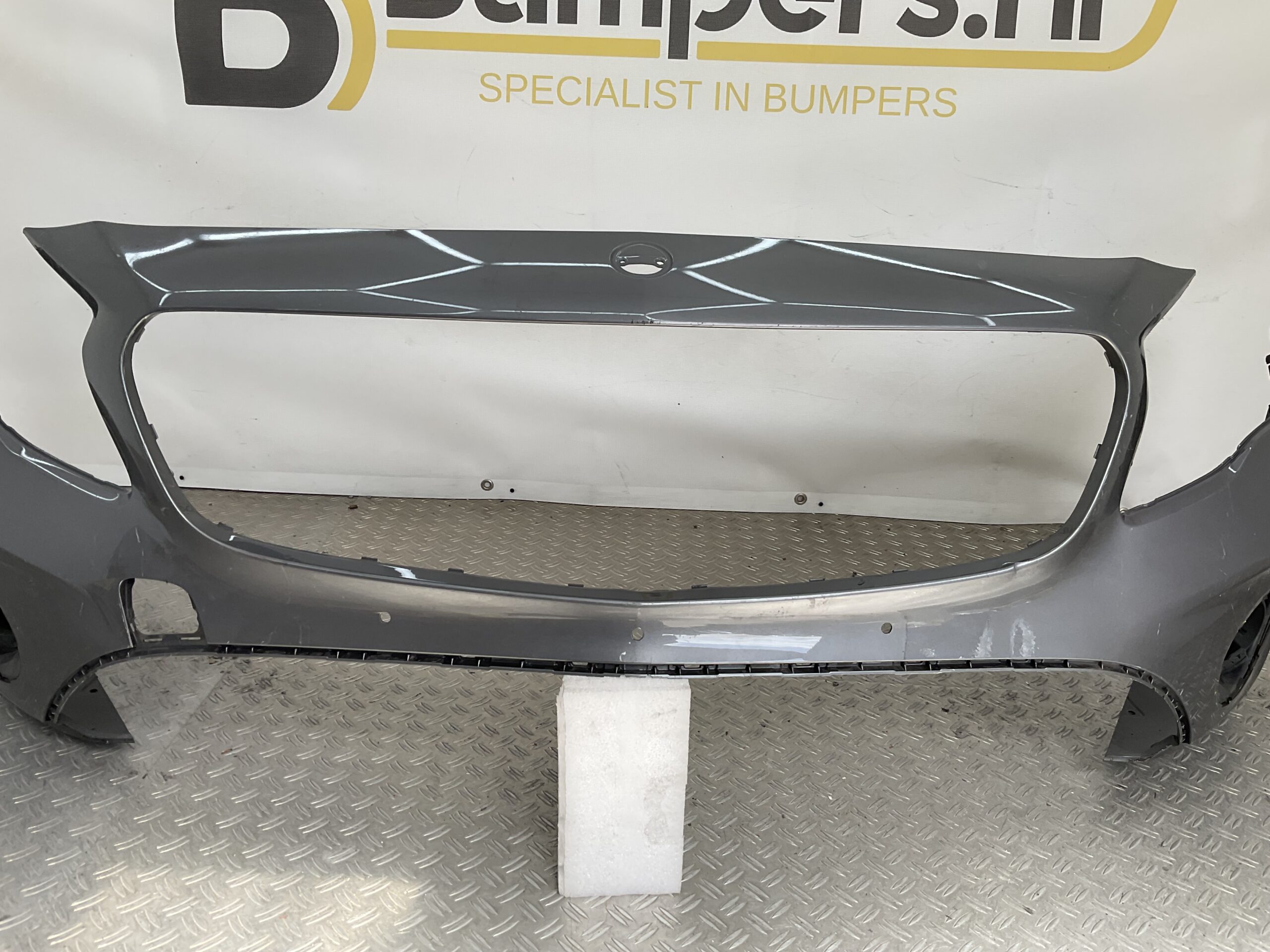 Bumper Mercedes GLA Klasse W156 Normaal 16-21 A1568805500 Voorbumper B3-20913