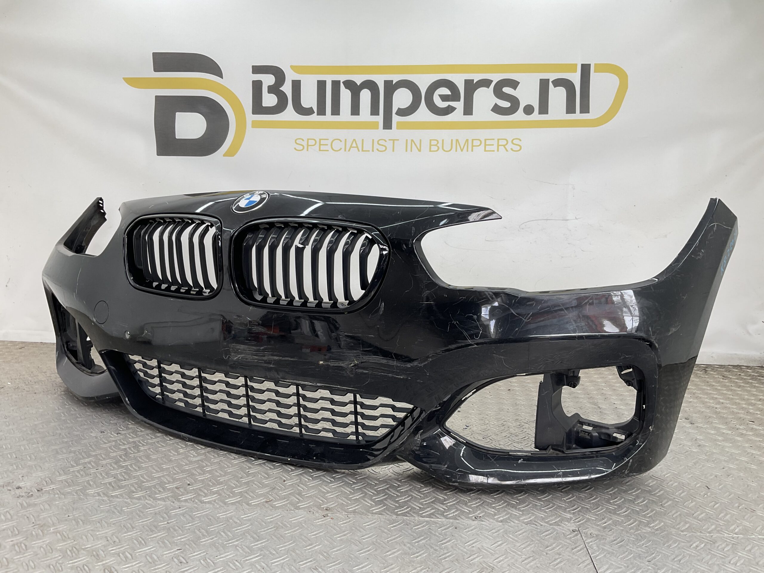 Bumper BMW 1 Serie F20 F21 MPakket M-Pakket Facelift 15- 51118060283 Voorbumper K8-22026