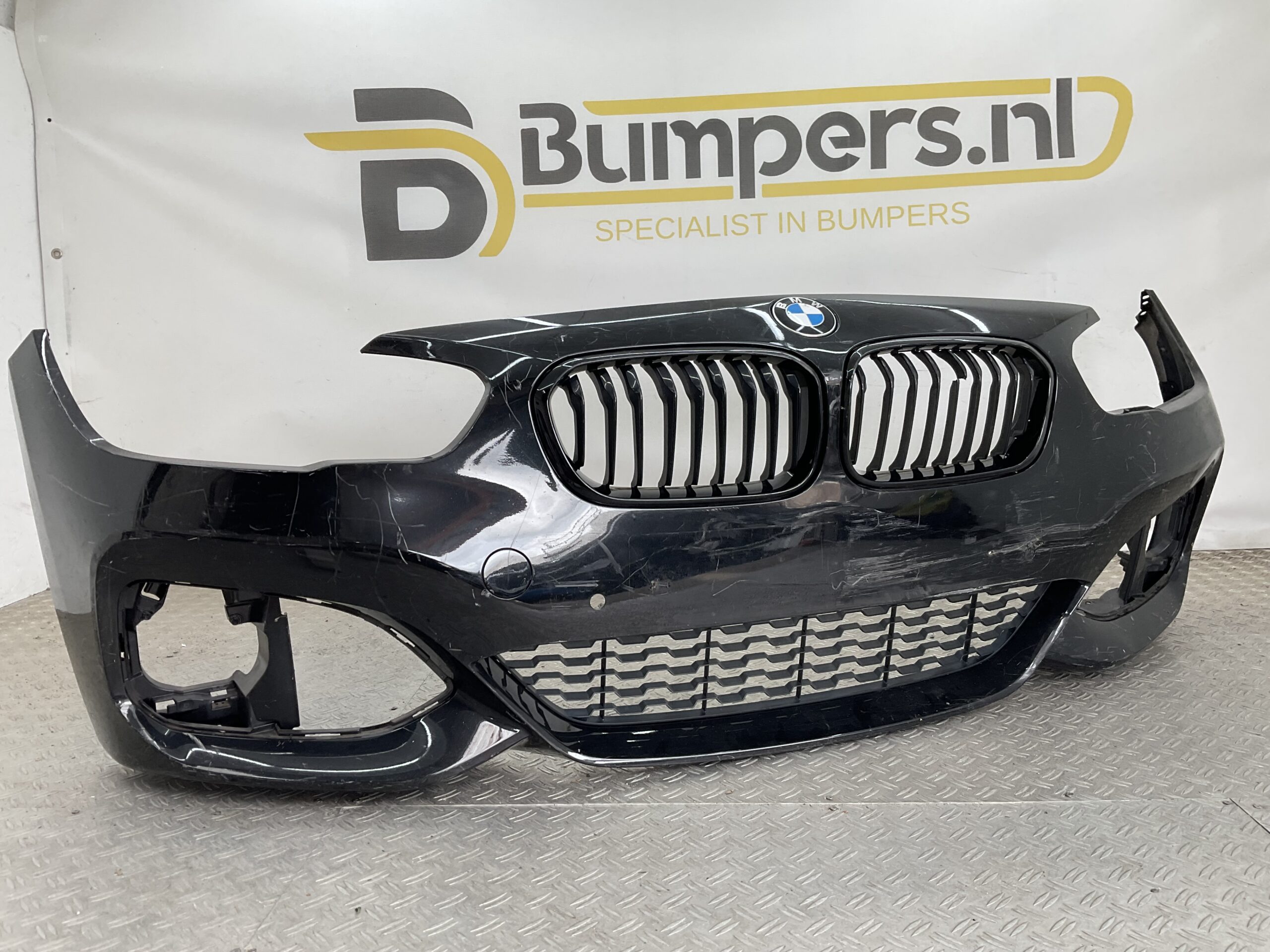 Bumper BMW 1 Serie F20 F21 MPakket M-Pakket Facelift 15- 51118060283 Voorbumper K8-22026