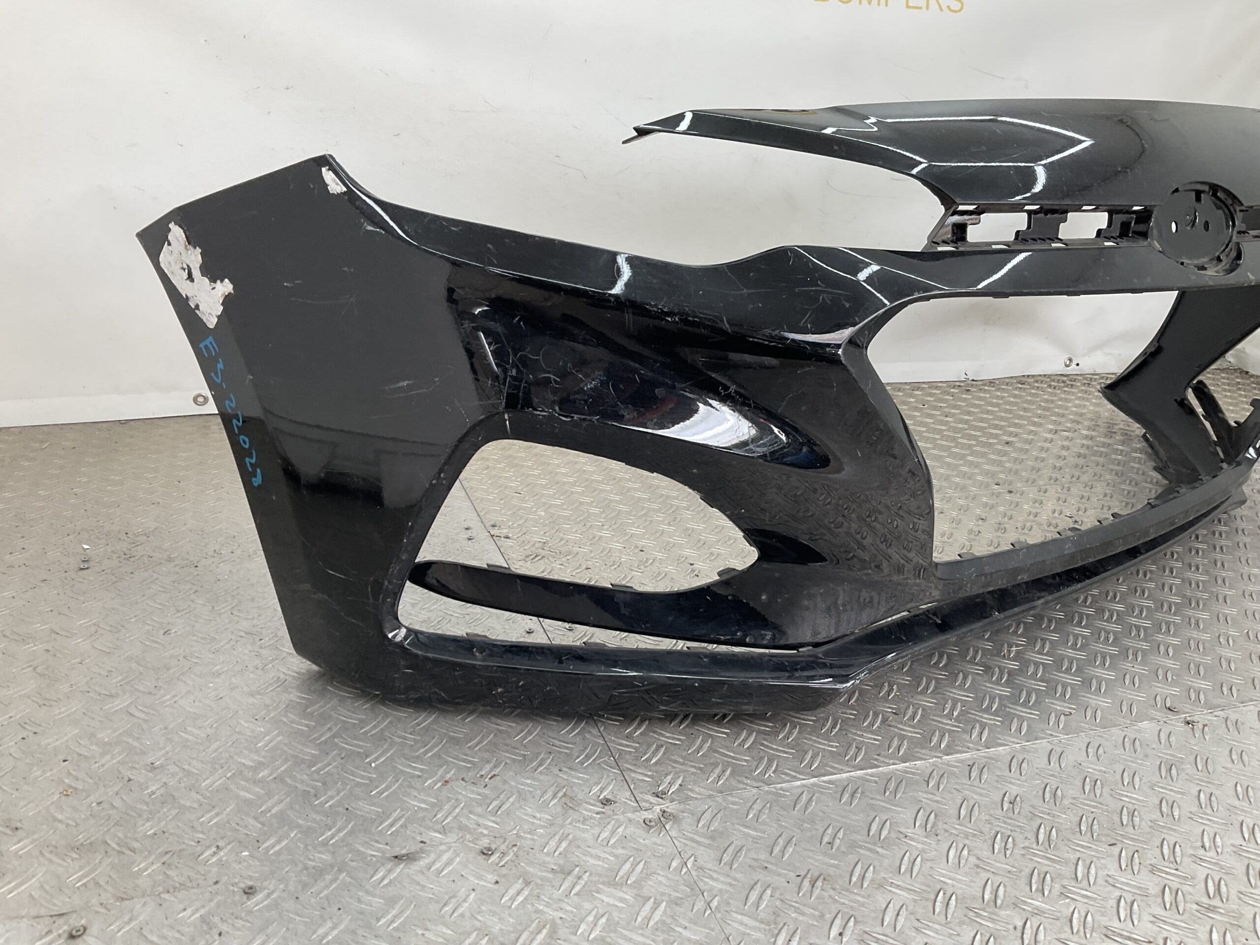 BUMPER Hyundai i20 Facelift 2016-2021 86511-08AA0 VOORBUMPER E3-22028