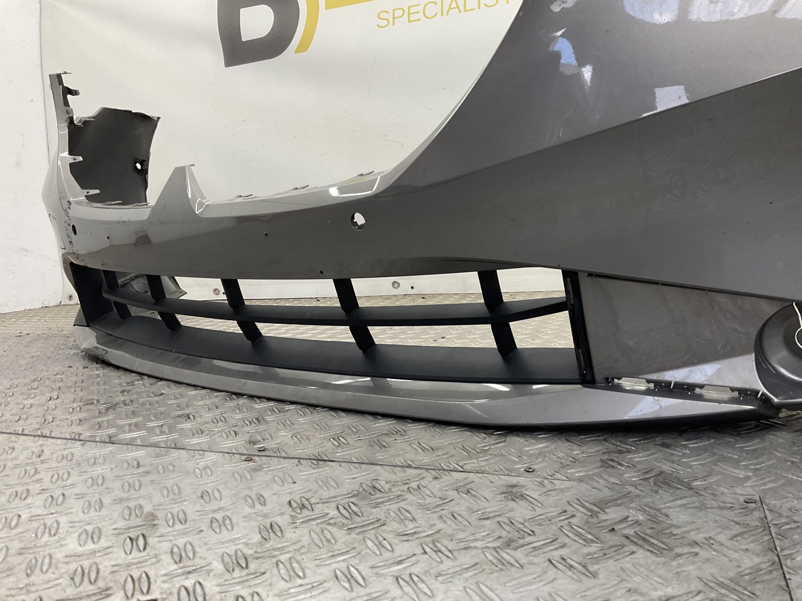Bumper BMW 5 G60 G61 23- 51119883904 Voorbumper K9-22053