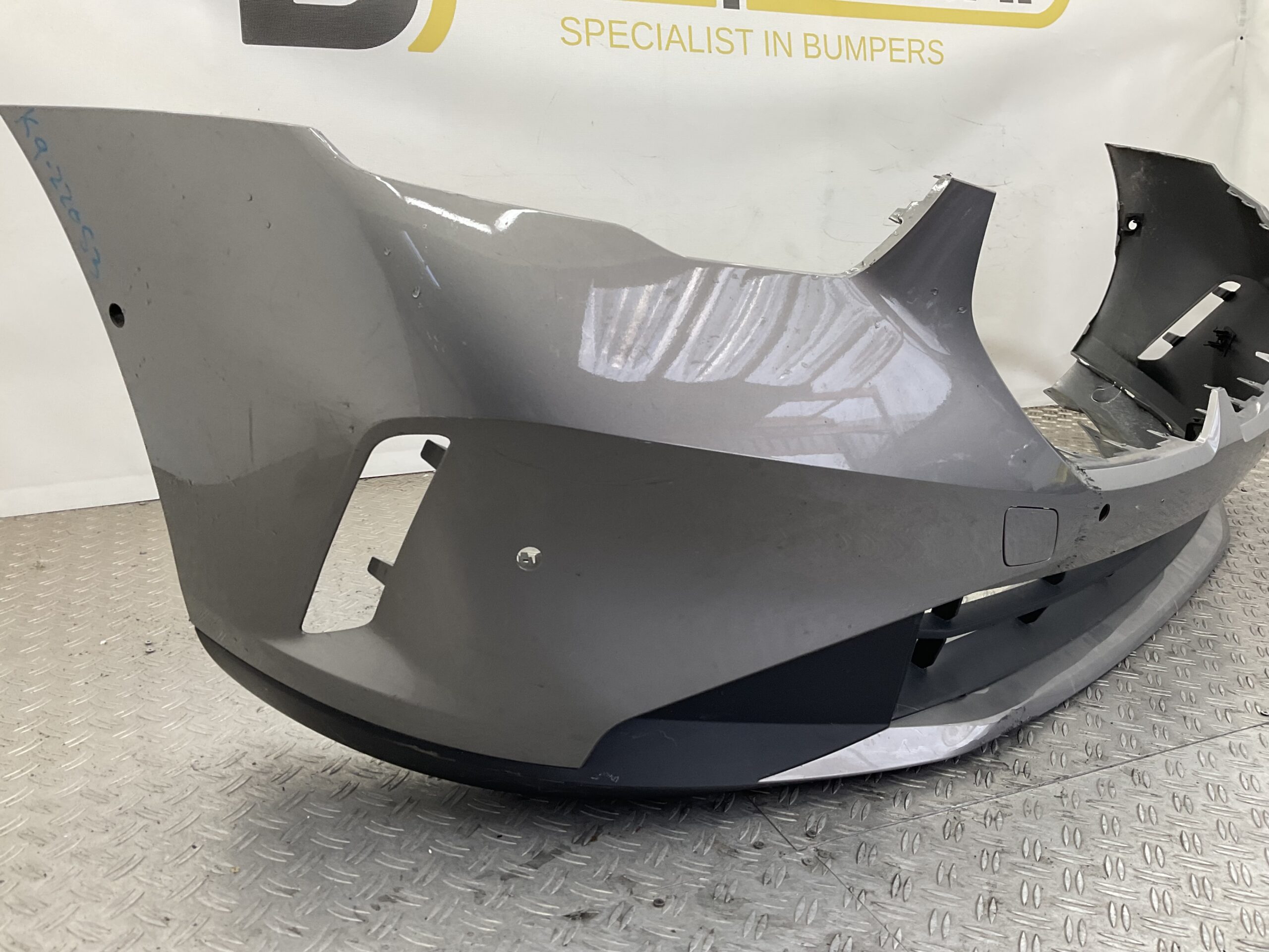 Bumper BMW 5 G60 G61 23- 51119883904 Voorbumper K9-22053