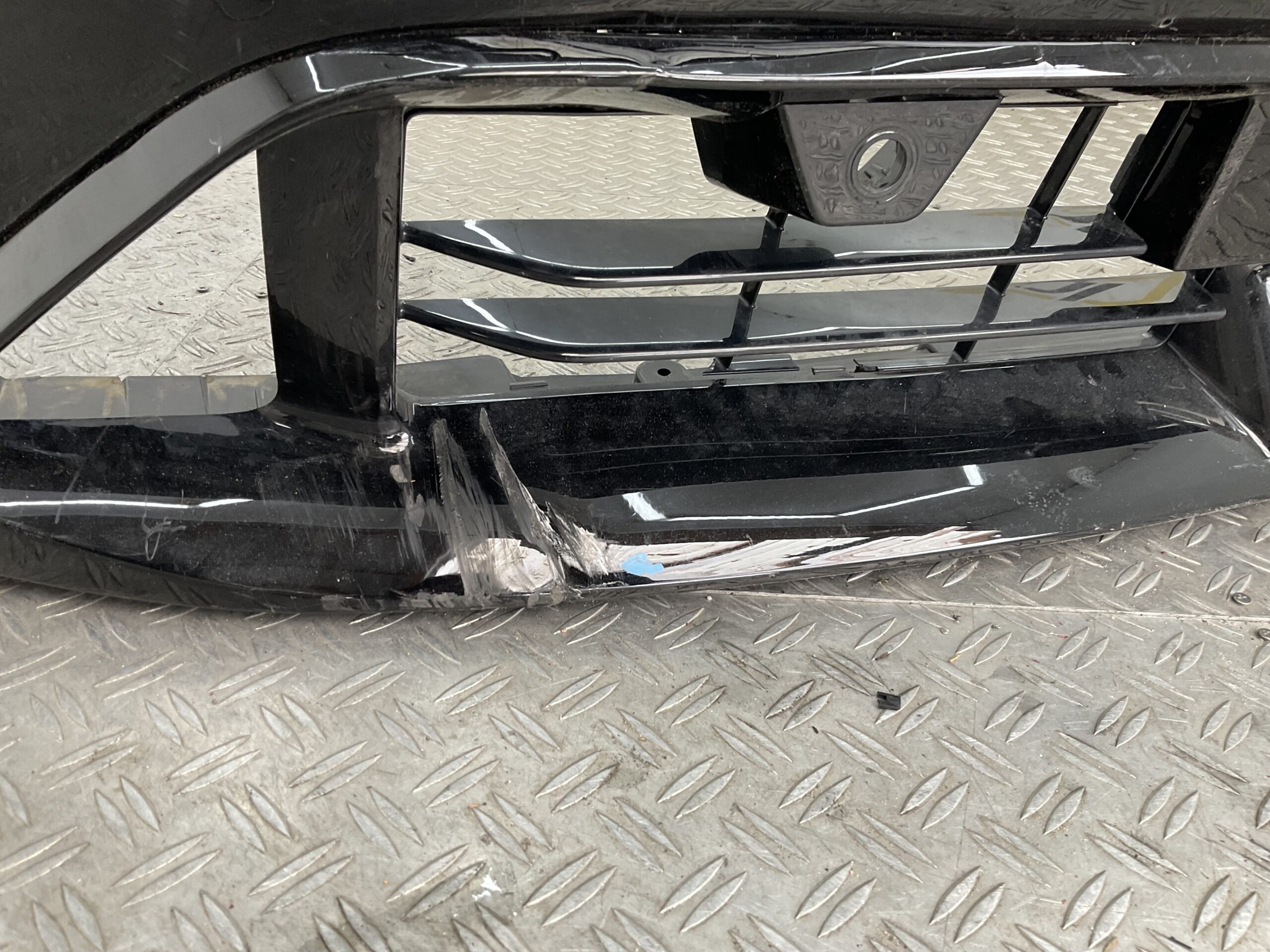 Bumper BMW 1 Serie F70 M Sport M-Pakket M Pakket 51115A64E31 Voorbumper K4-22174