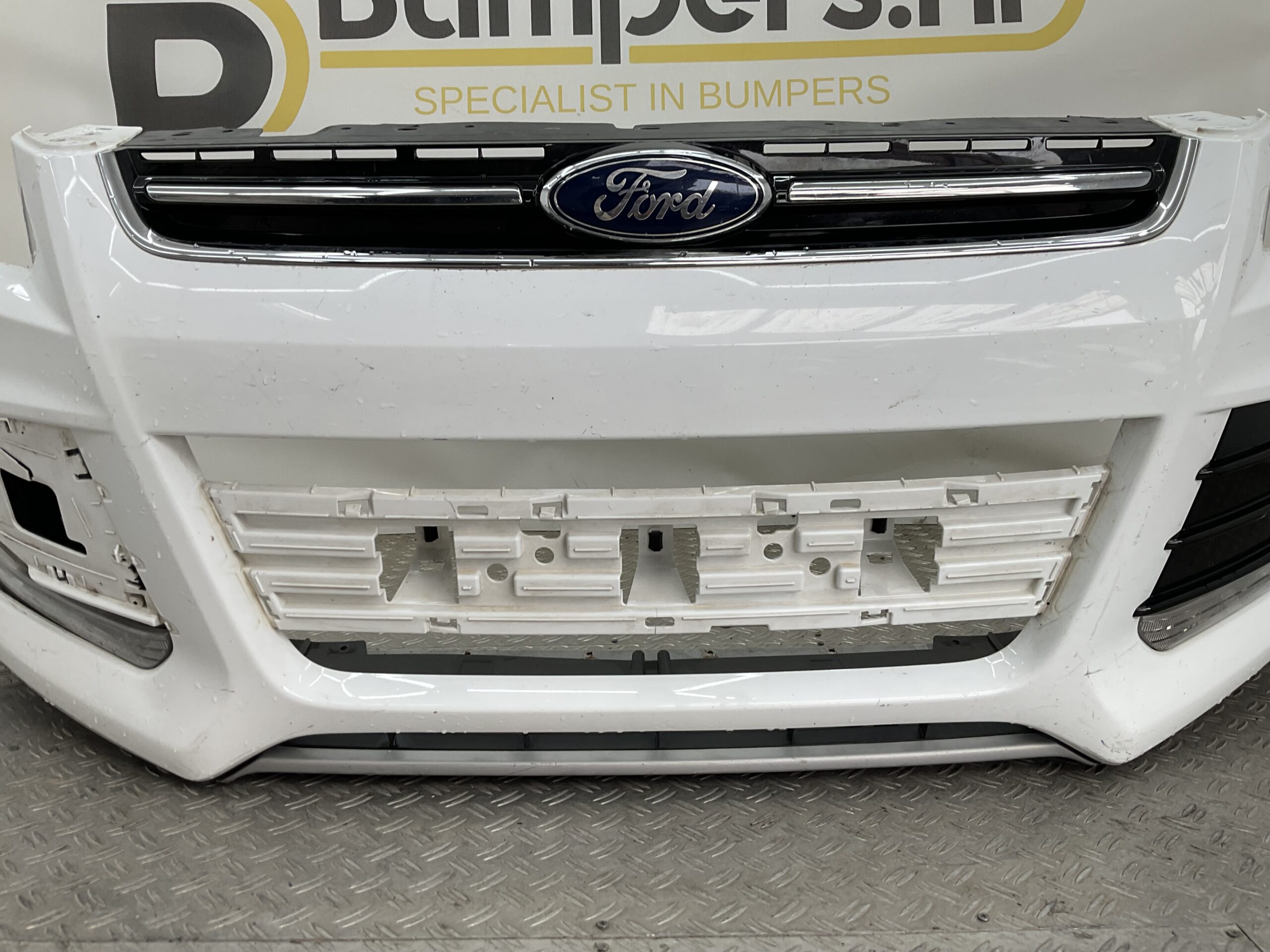 BUMPER Ford Kuga MK2 2012-2016 CV4J-17F775-A VOORBUMPER D10-22190