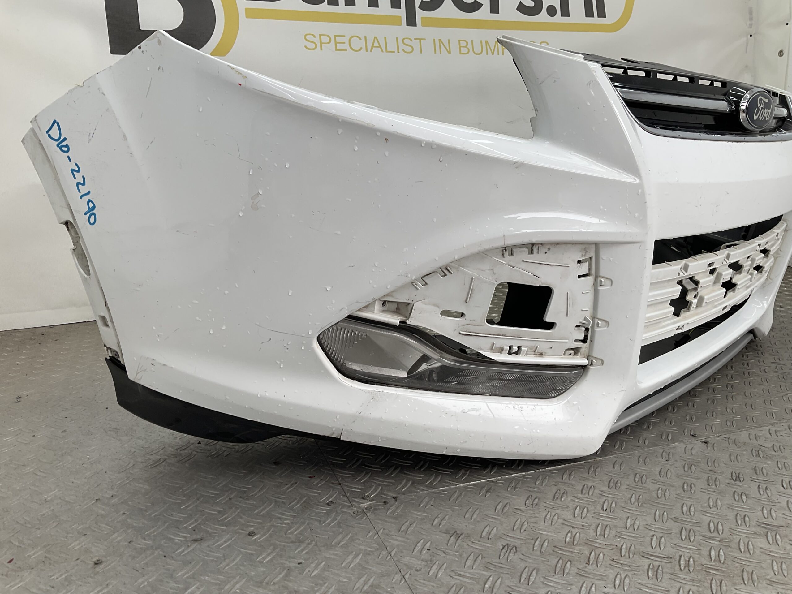 BUMPER Ford Kuga MK2 2012-2016 CV4J-17F775-A VOORBUMPER D10-22190