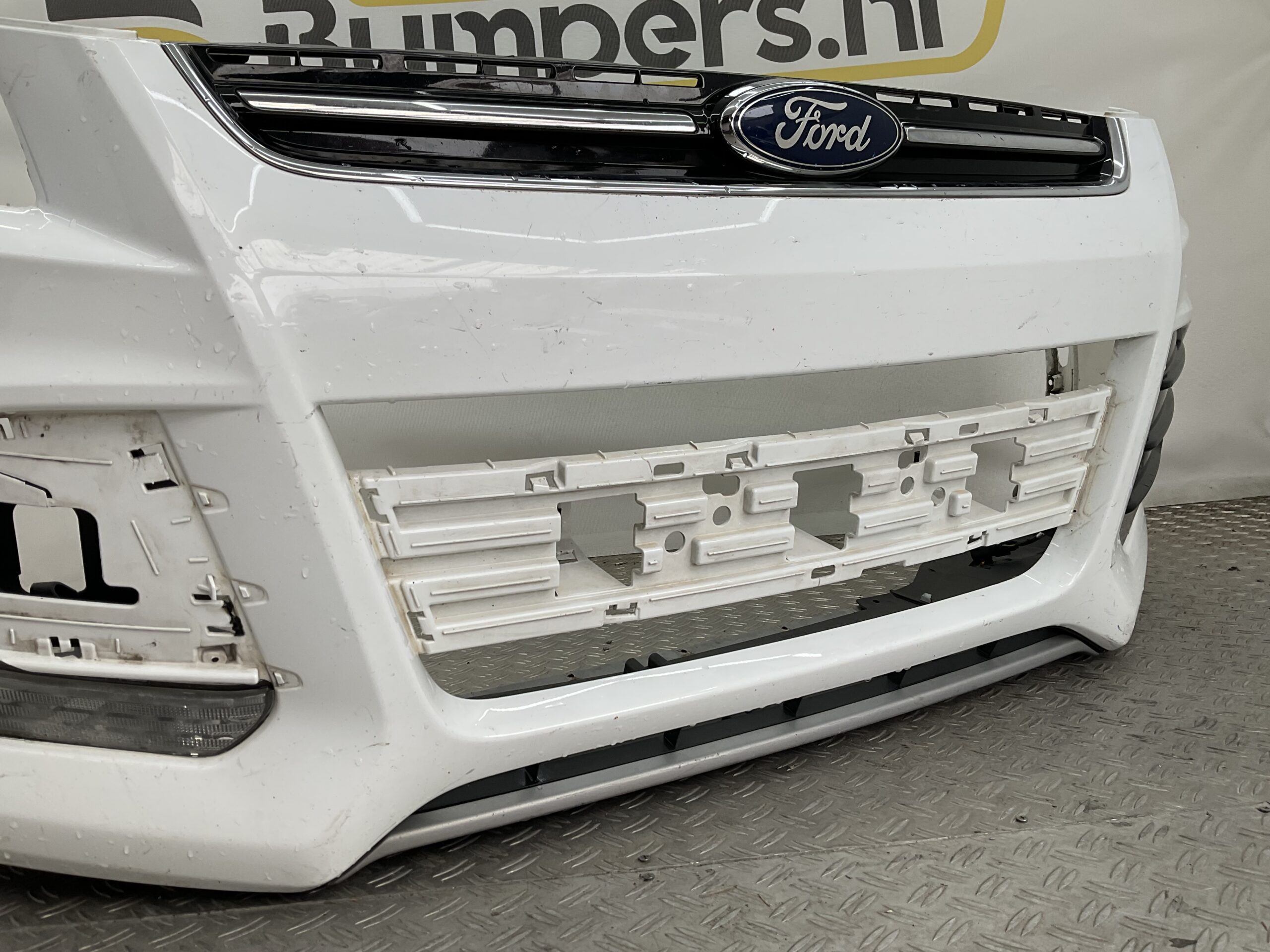 BUMPER Ford Kuga MK2 2012-2016 CV4J-17F775-A VOORBUMPER D10-22190