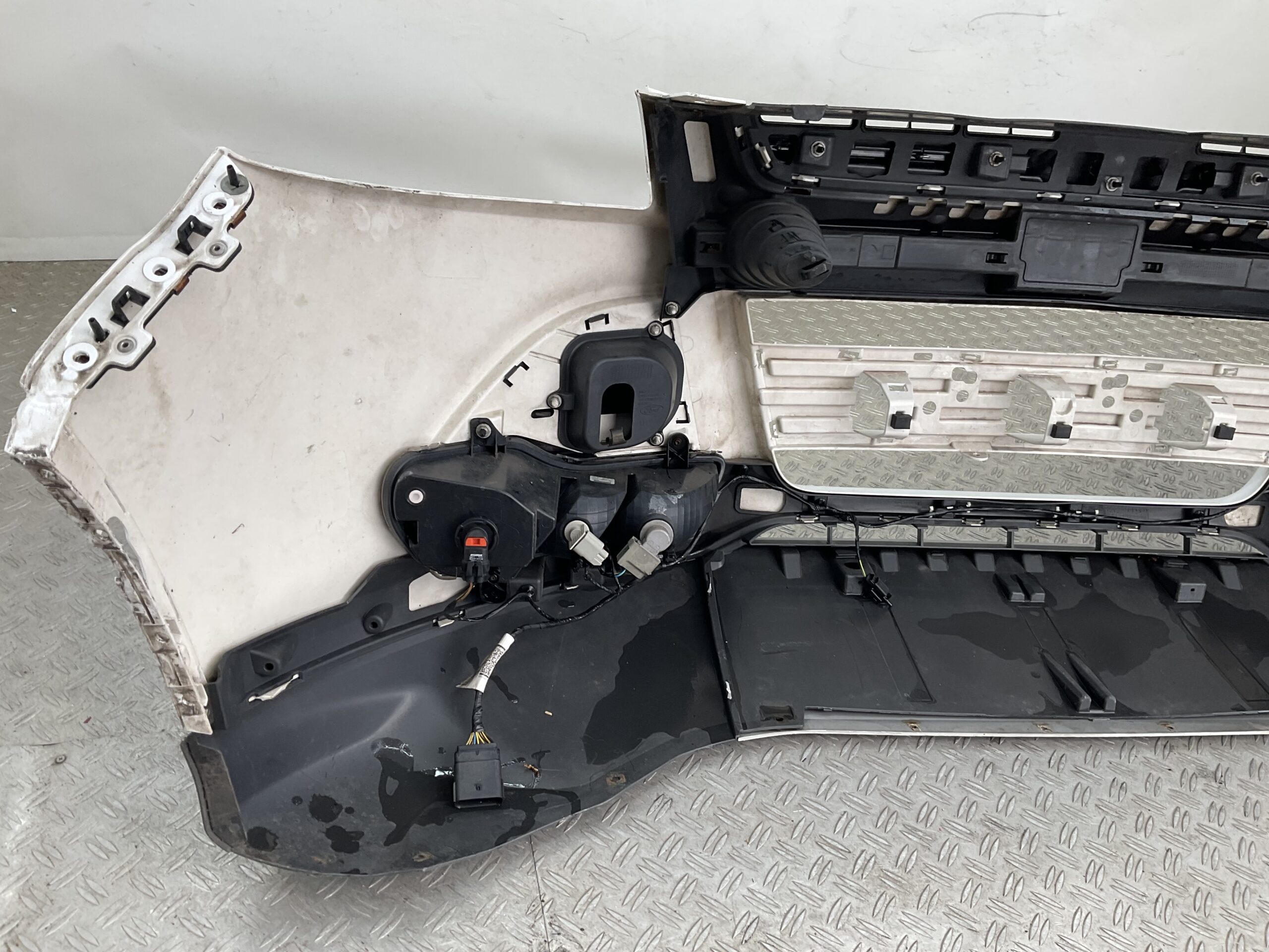 BUMPER Ford Kuga MK2 2012-2016 CV4J-17F775-A VOORBUMPER D10-22190