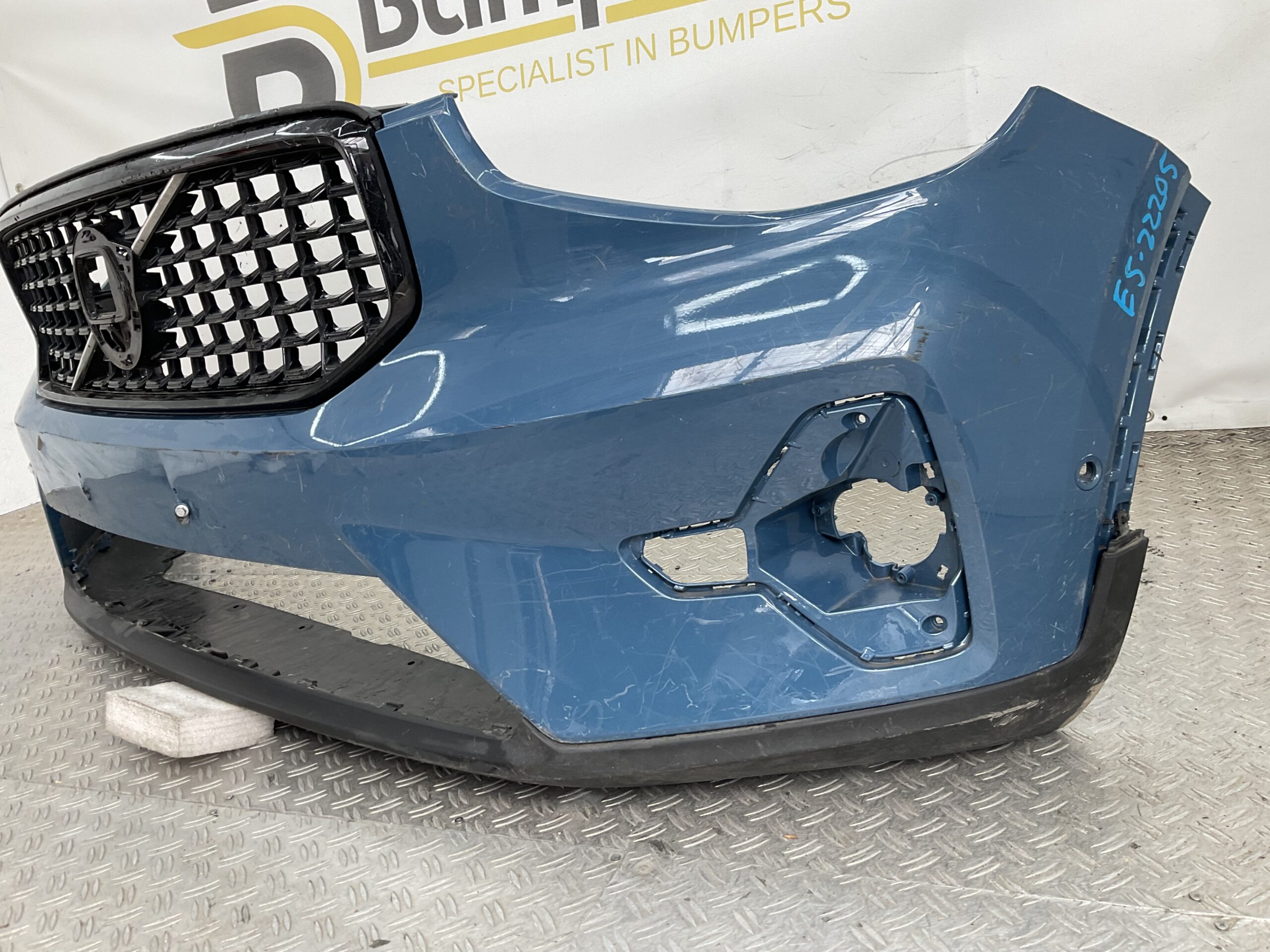 Bumper Volvo XC40 XC-40 Facelift 31690933 Grill Voorbumper E5-22205