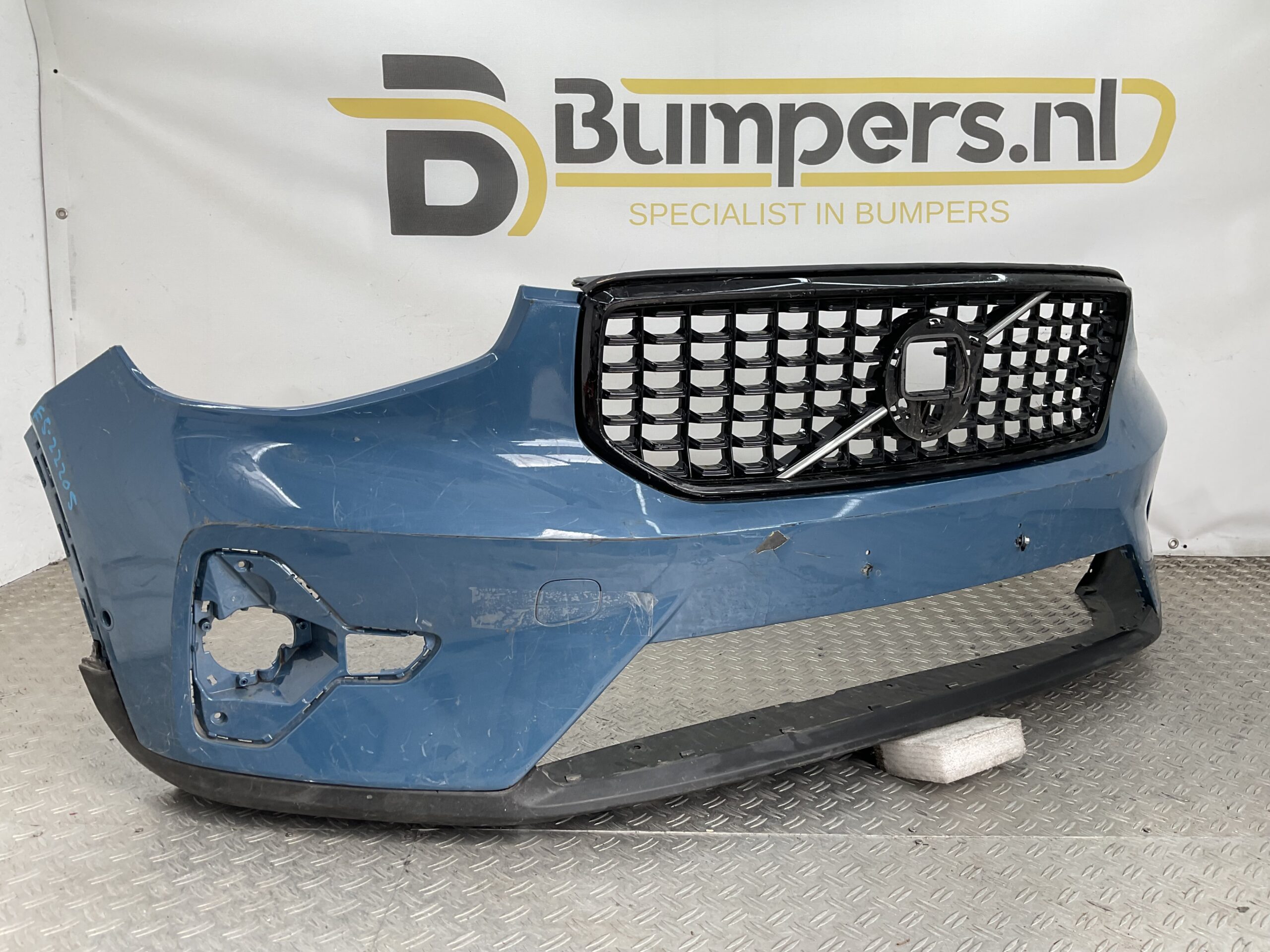 Bumper Volvo XC40 XC-40 Facelift 31690933 Grill Voorbumper E5-22205