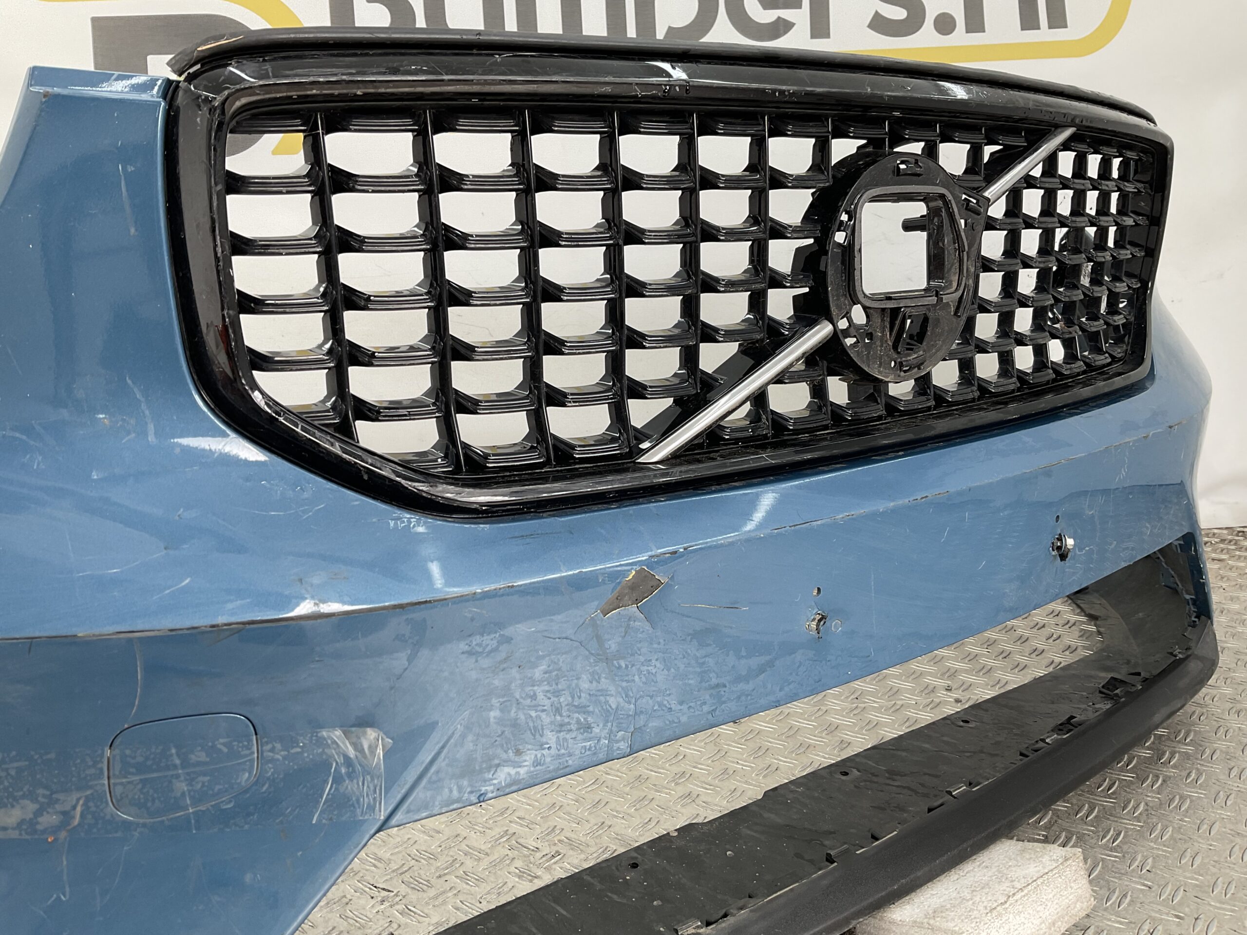 Bumper Volvo XC40 XC-40 Facelift 31690933 Grill Voorbumper E5-22205