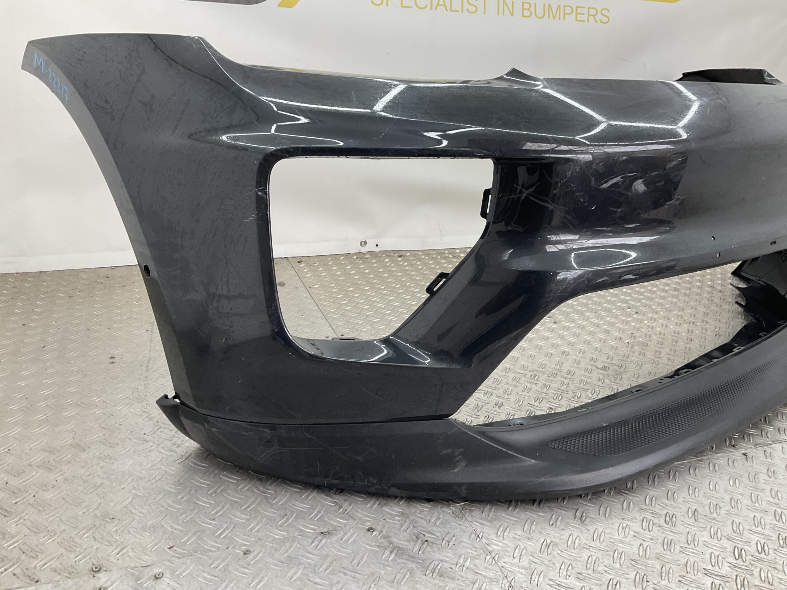 Bumper Porsche Macan 95C 24- 95C807061 Voorbumper M1-22217
