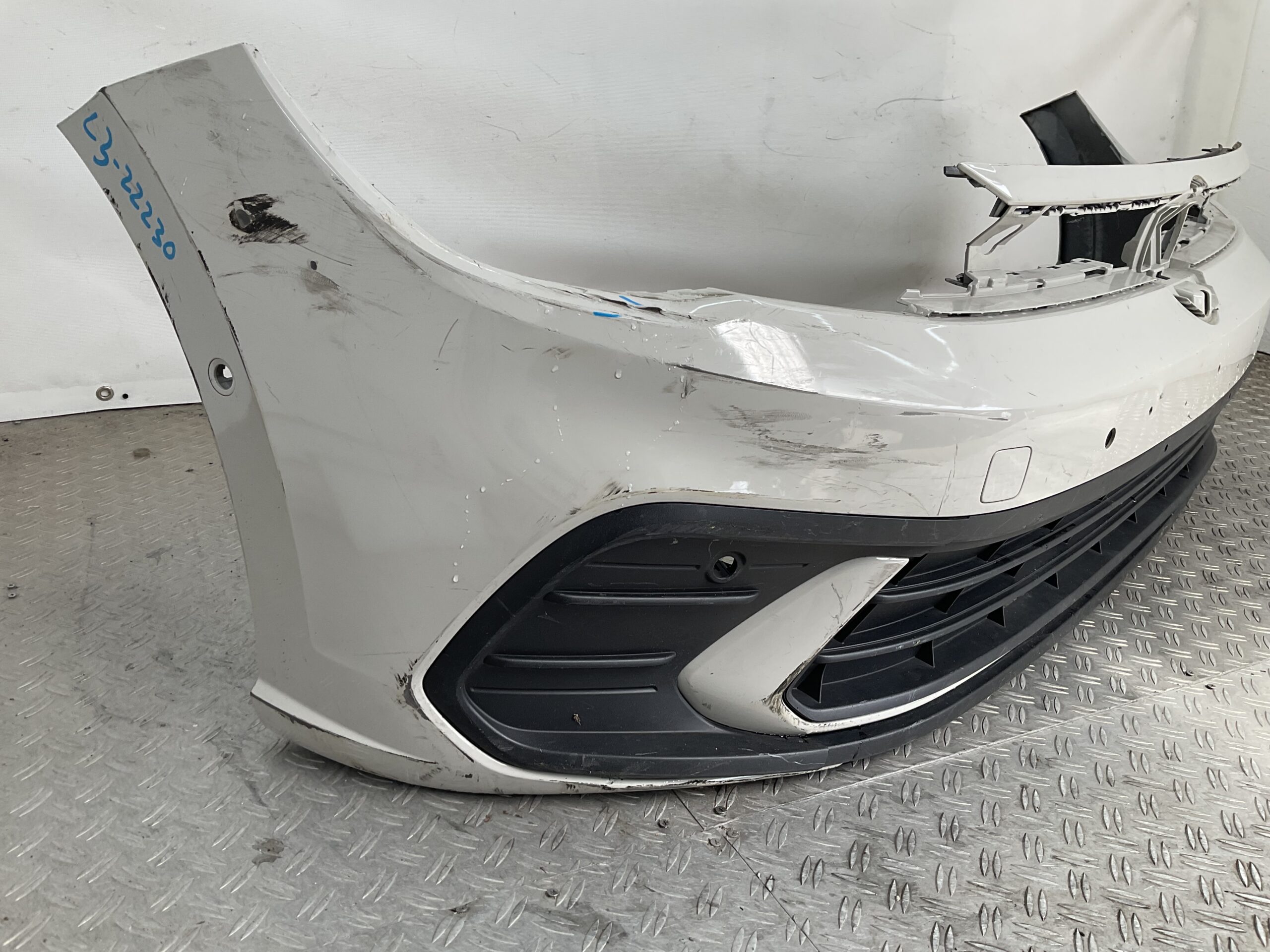 Bumper Volkswagen Polo 2G Facelift 22-25 2GS807221H Voorbumper C3-22230