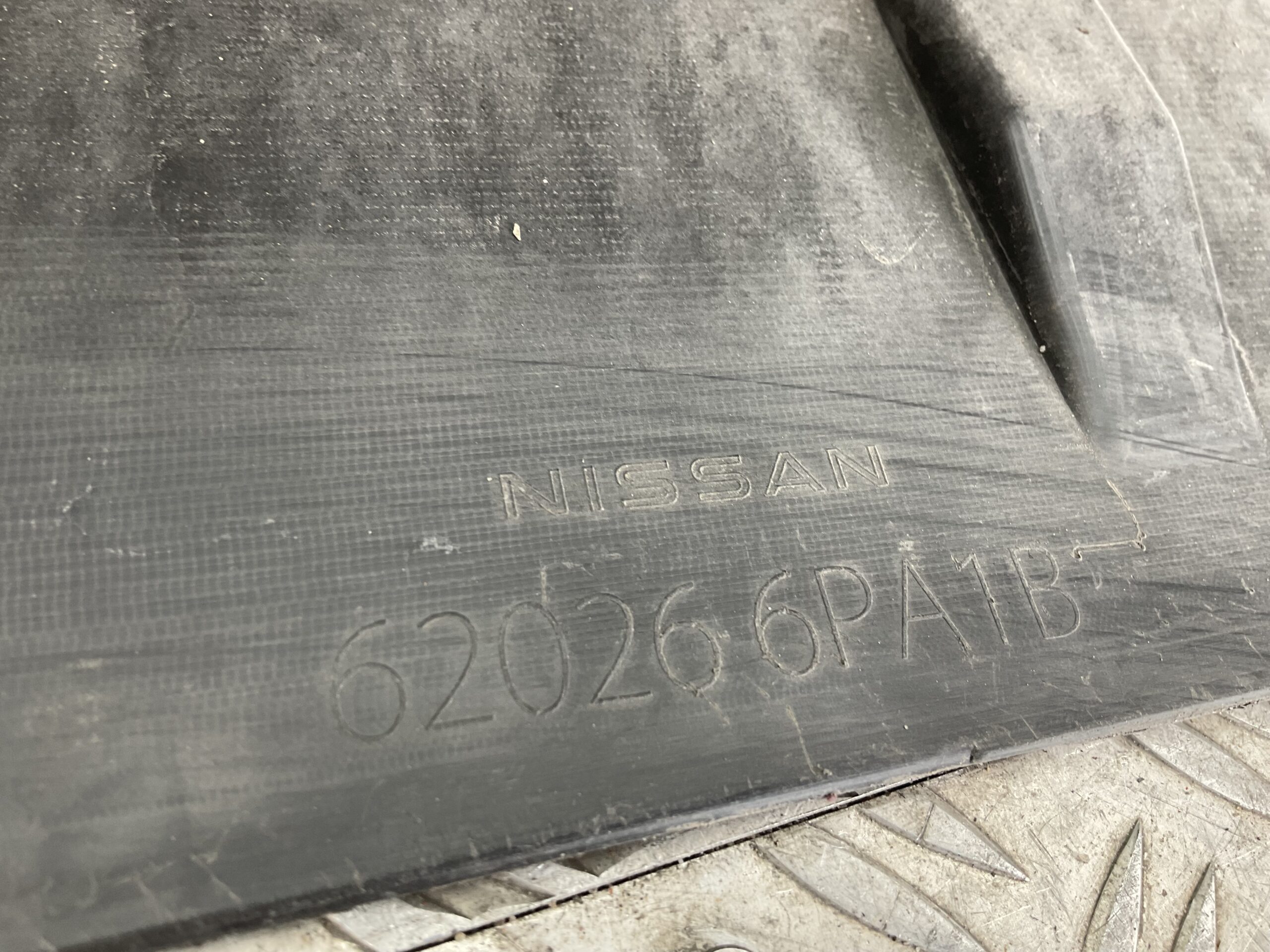 Bumper Nissan Juke 2 F16 4xpdc 19- 620266PA1B Voorbumper G5-22236
