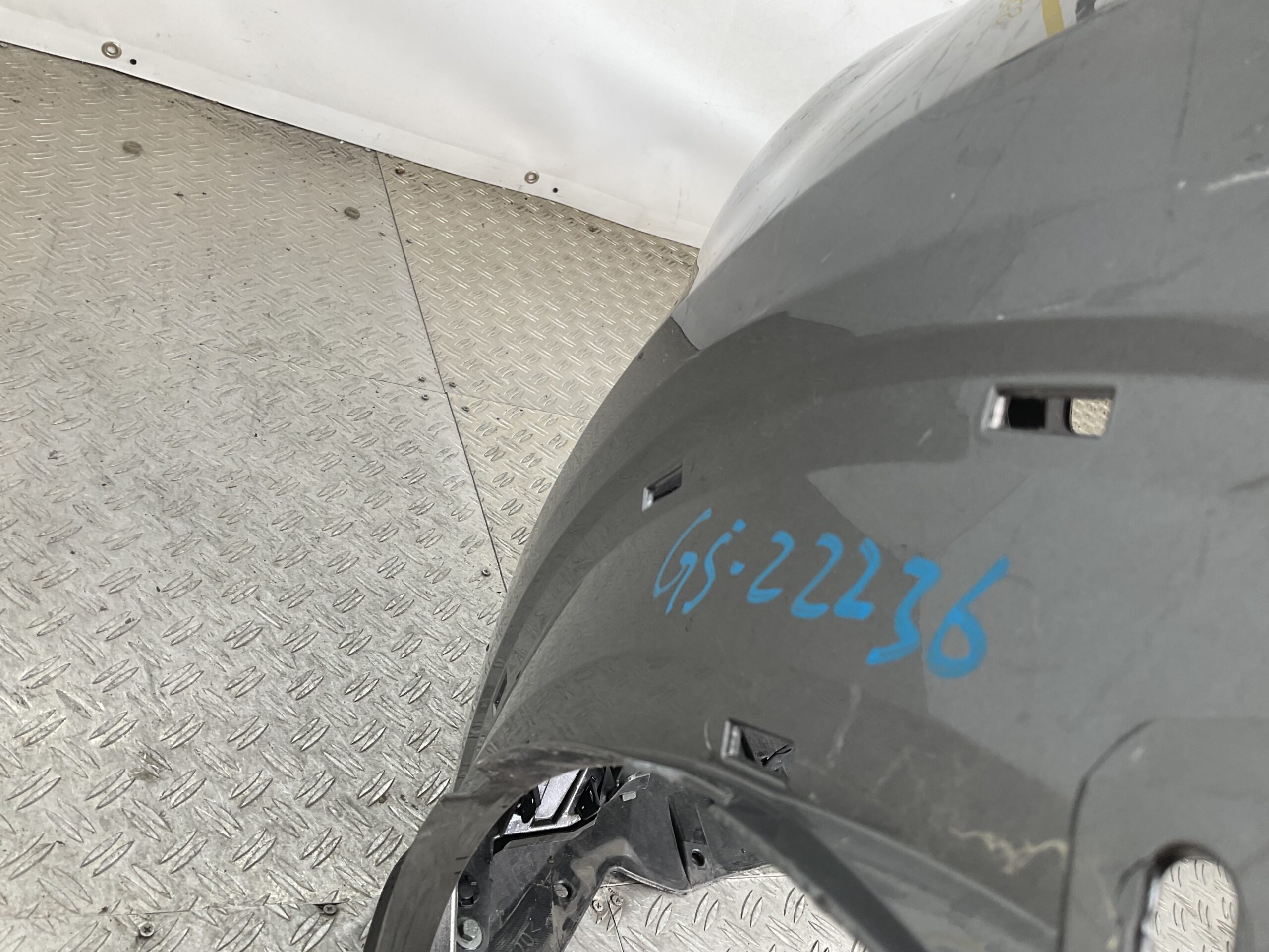 Bumper Nissan Juke 2 F16 4xpdc 19- 620266PA1B Voorbumper G5-22236
