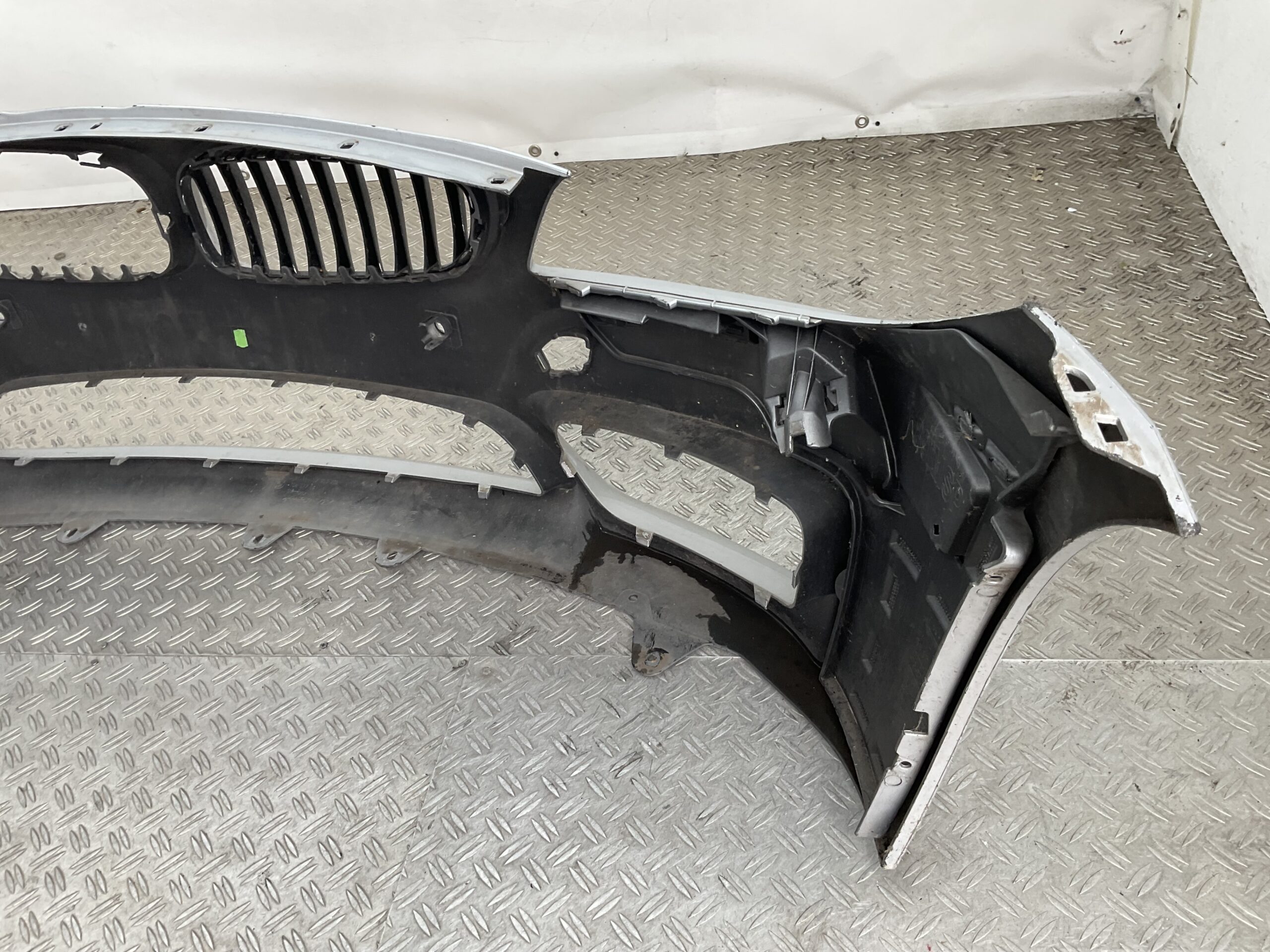 Bumper BMW Z4 e89 Mpakket M-pakket 51117903732 Voorbumper K4-22256