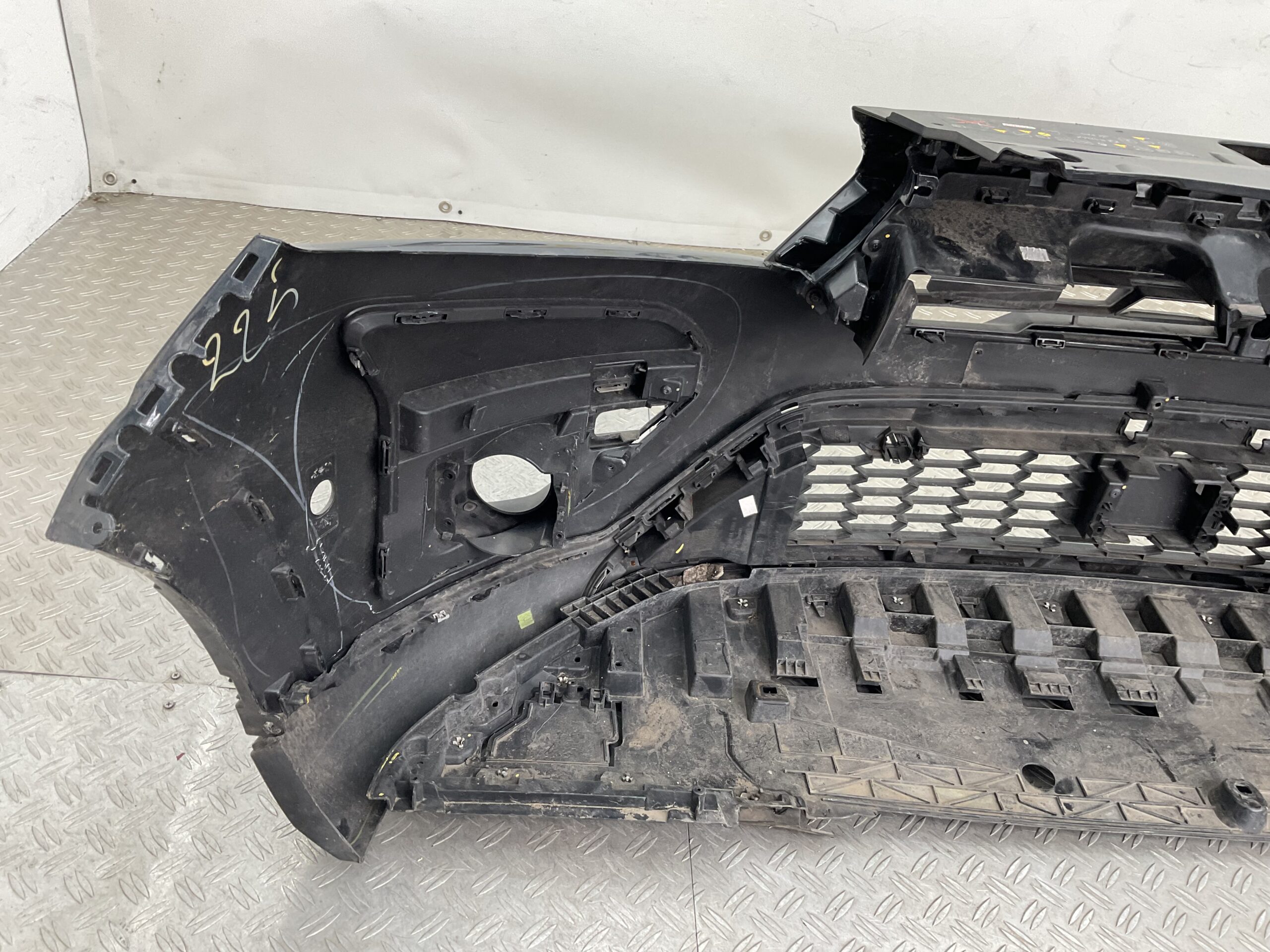 Bumper Dacia Sandero Stepway 20-24 620225509R Voorbumper G3-22275