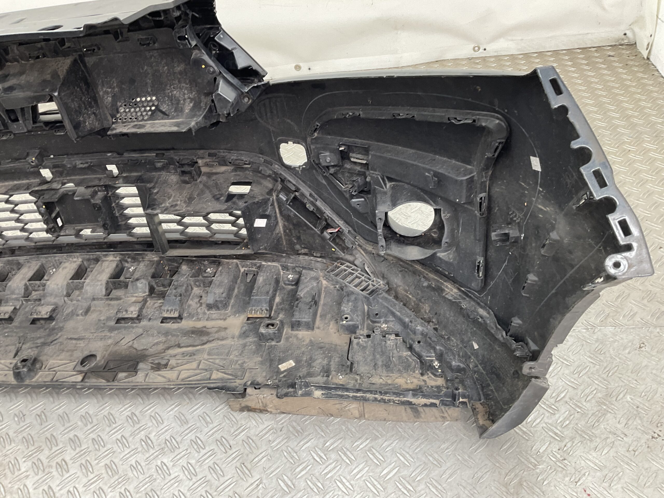 Bumper Dacia Sandero Stepway 20-24 620225509R Voorbumper G3-22275