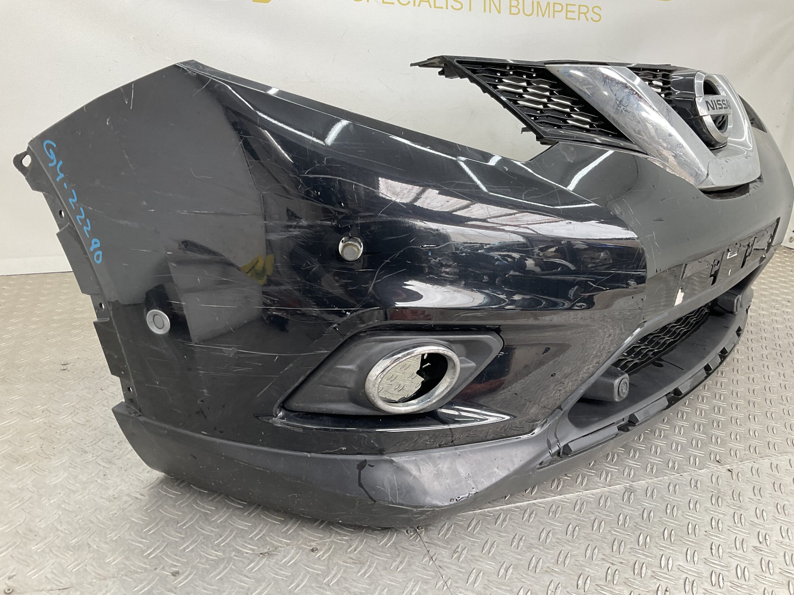 Bumper Nissan XTrail X-Trail T32 6xpdc 2013-2017 620224CE0H VOORBUMPER G4-22290
