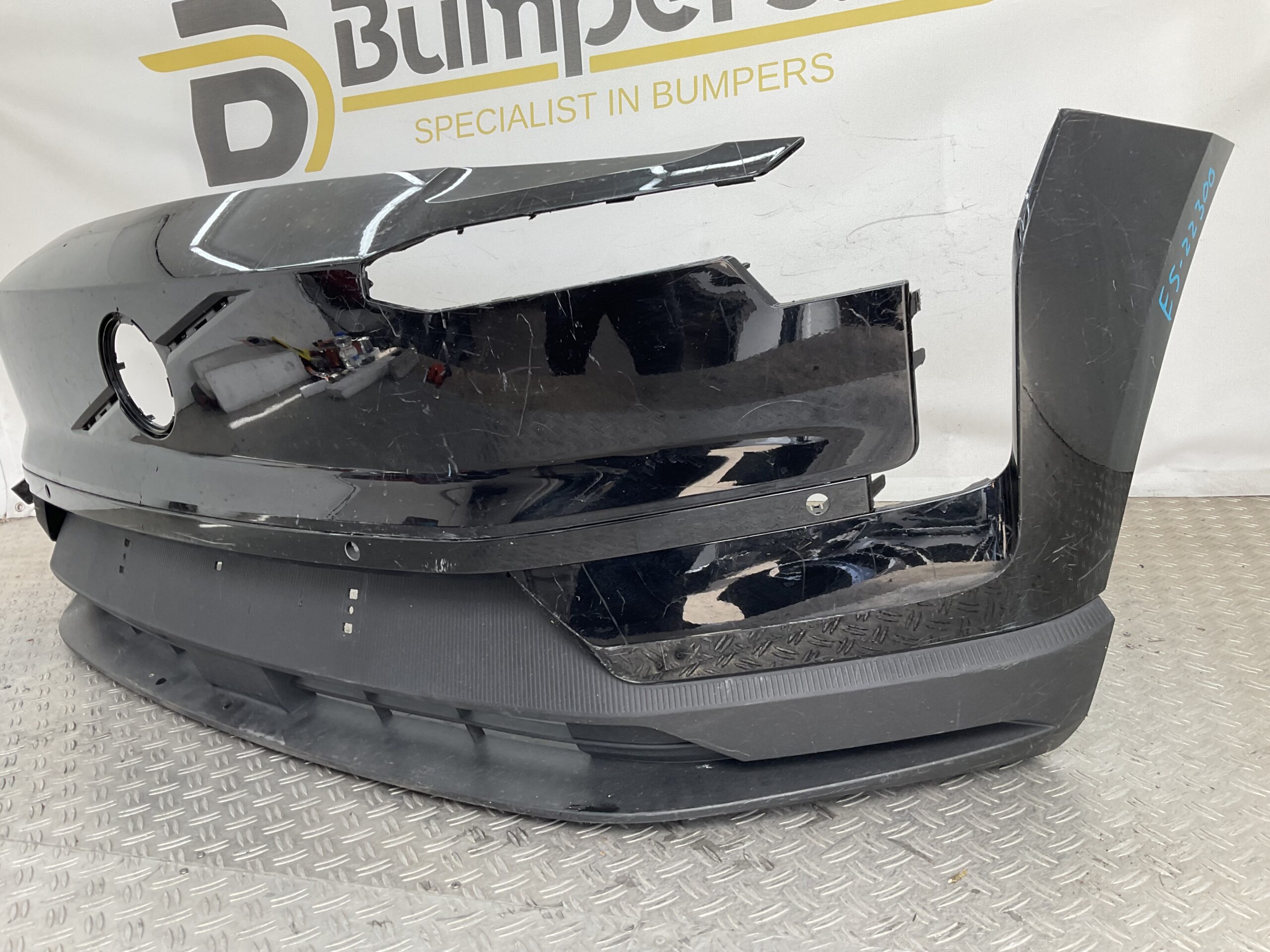 Bumper Volvo EX30 EX 30 23-25 31345658 Voorbumper E5-22300