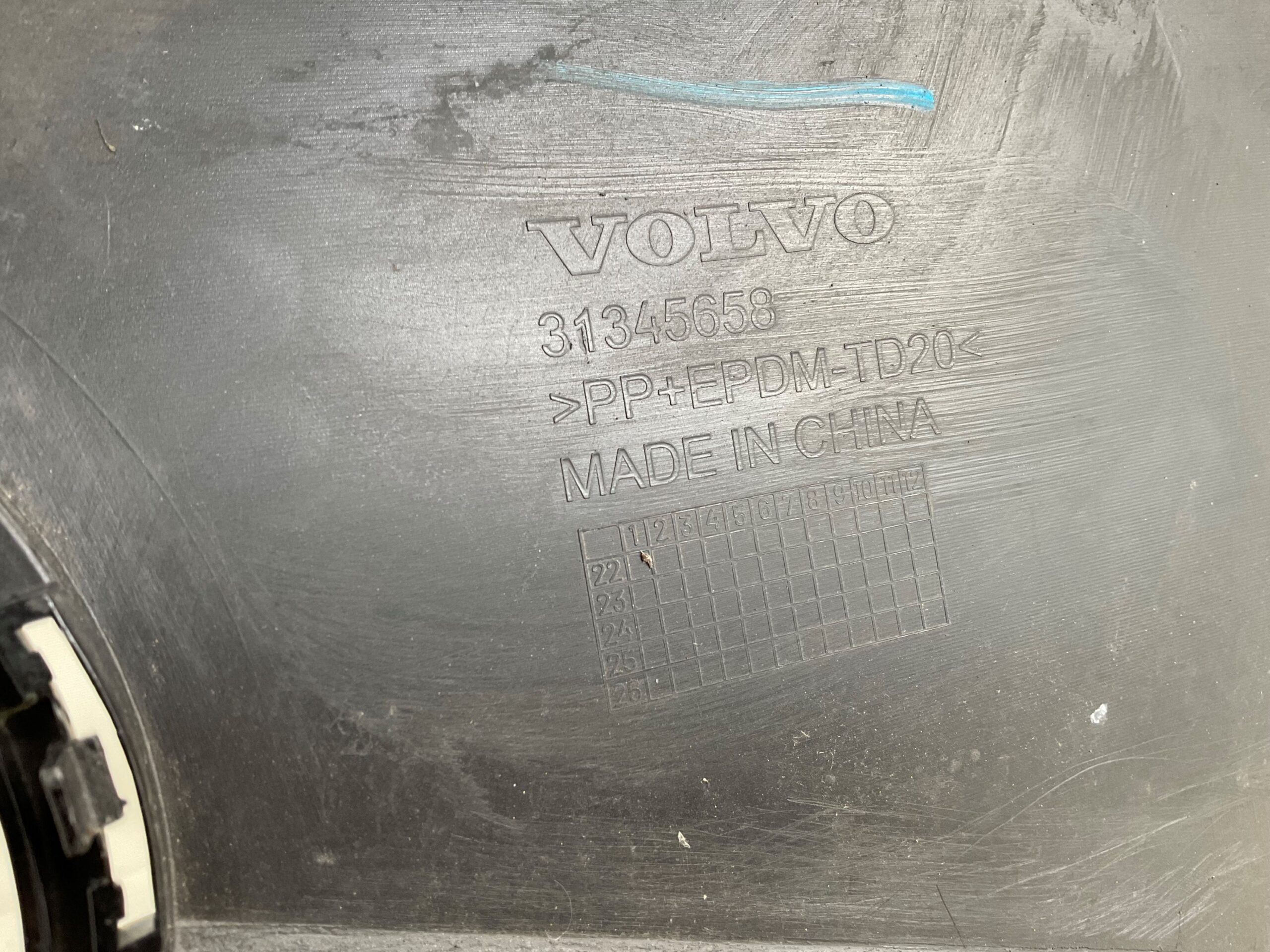 Bumper Volvo EX30 EX 30 23-25 31345658 Voorbumper E5-22300