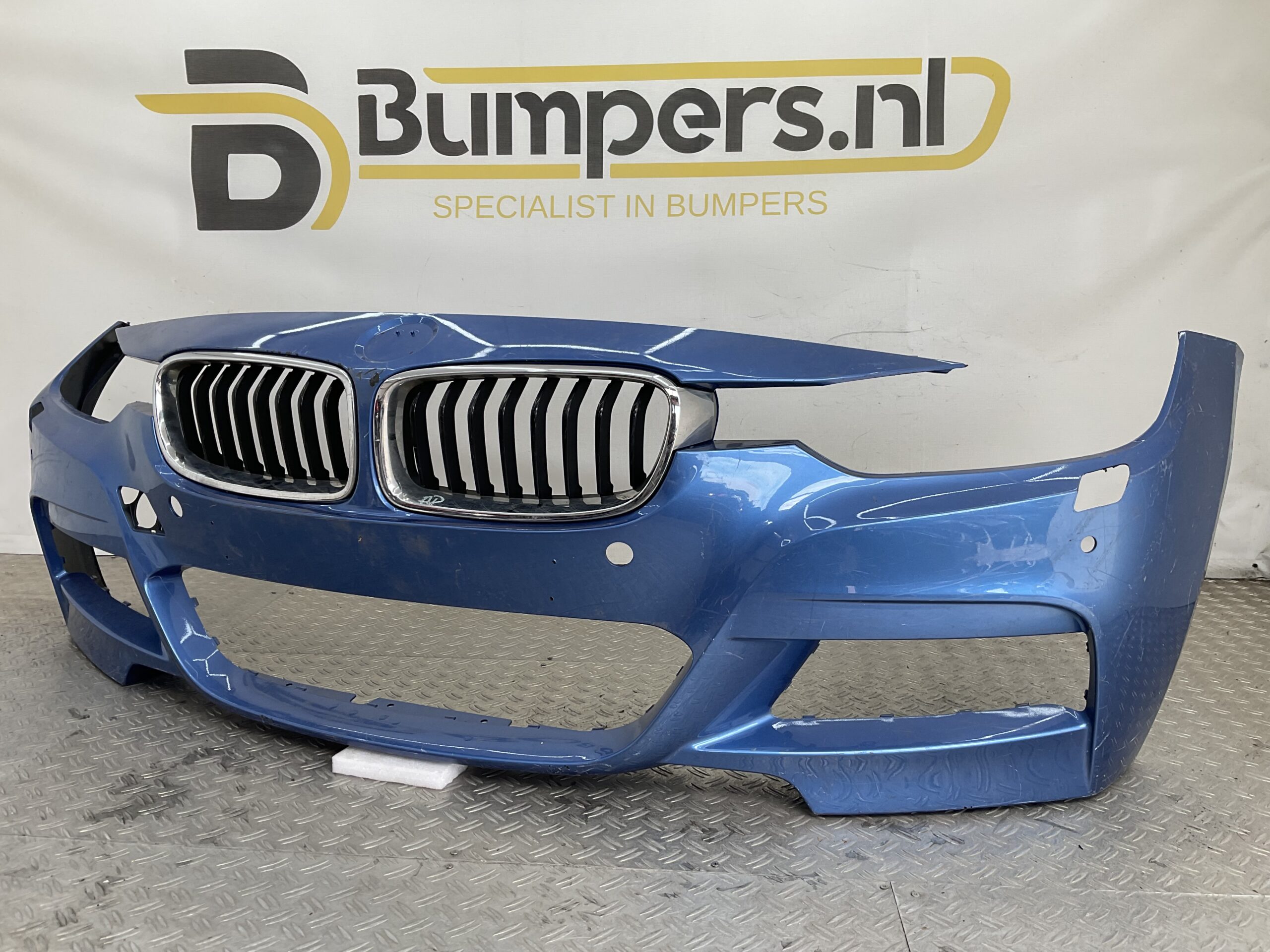 Bumper BMW 3 Serie F30 F31 MPakket M-Pakket PDC 33-9941 12-18 Voorbumper K4-22302