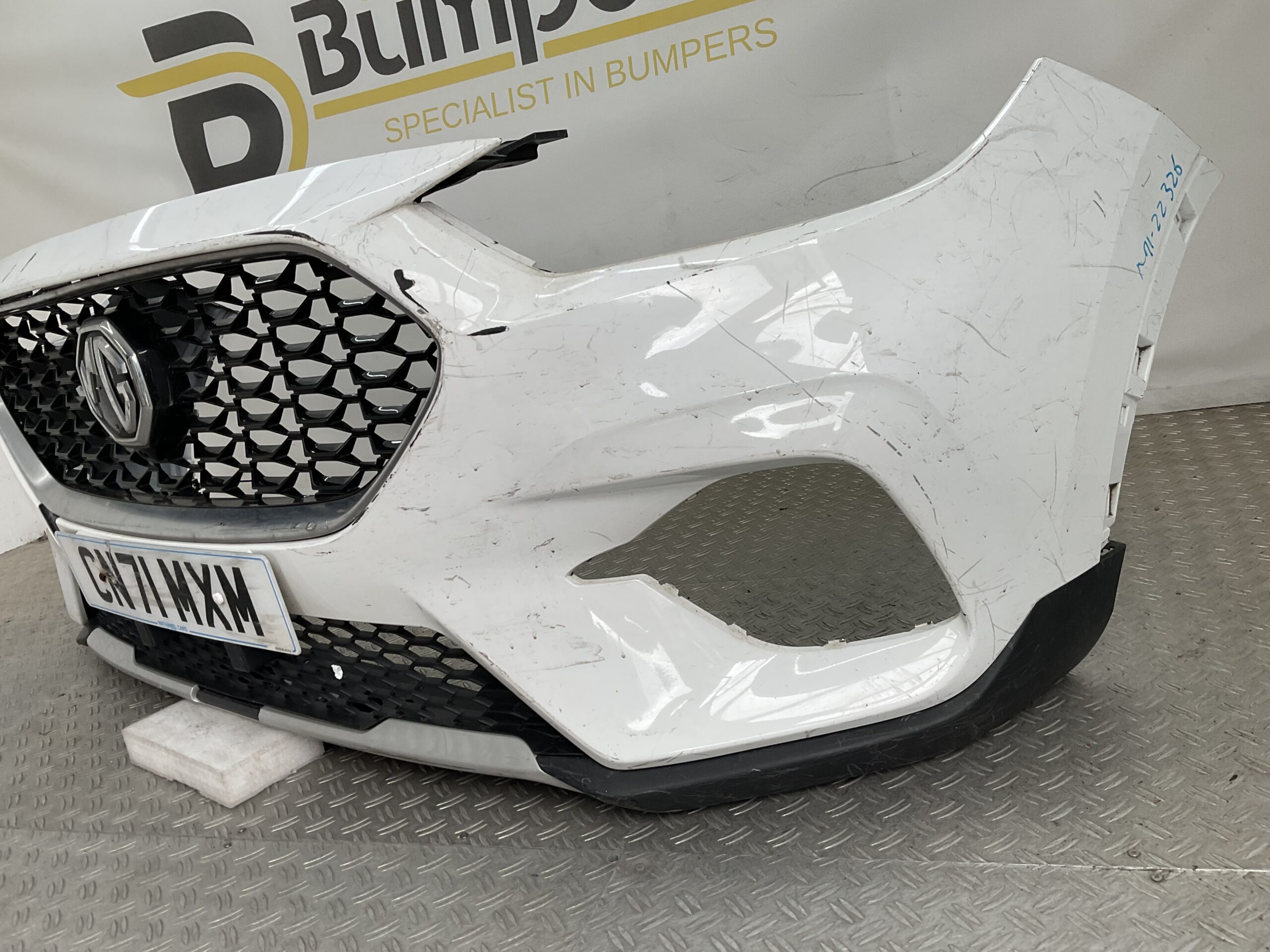 Bumper MG ZS MK2 20-23 10628331 Voorbumper M1-22326