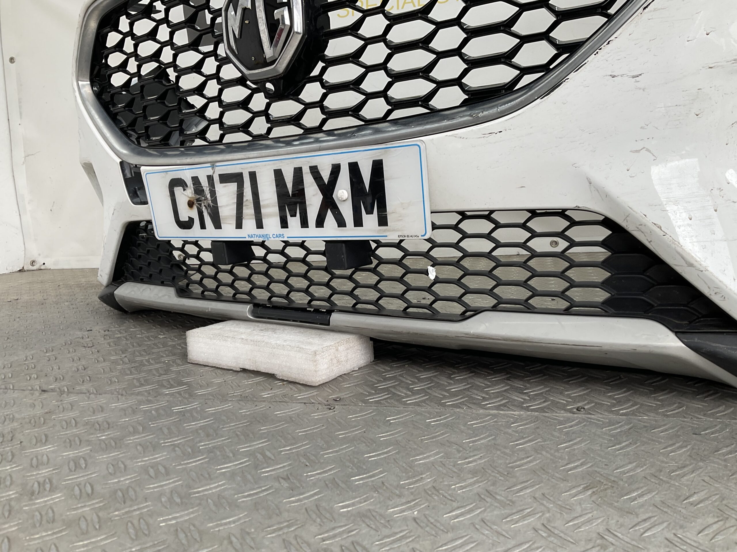 Bumper MG ZS MK2 20-23 10628331 Voorbumper M1-22326