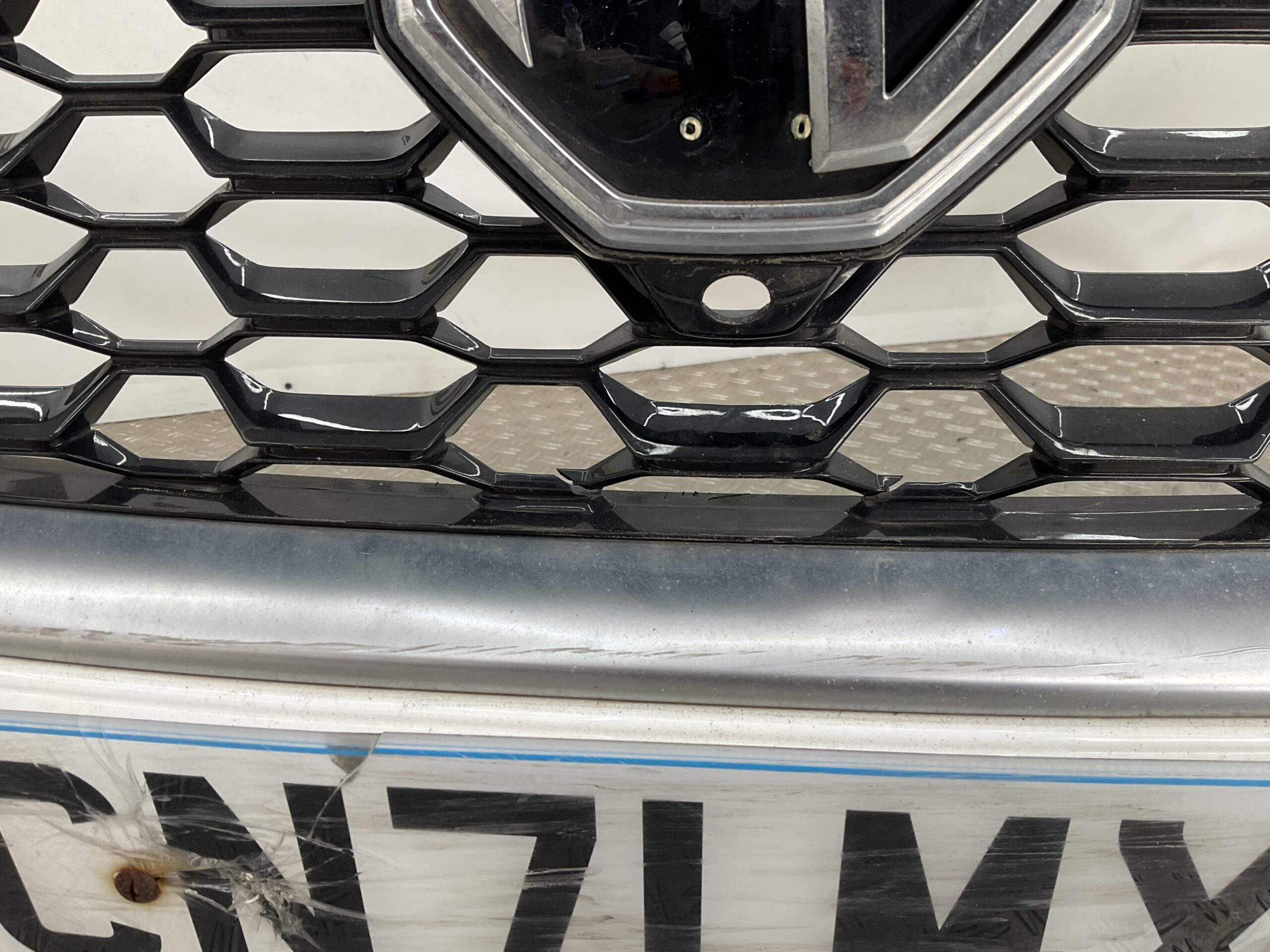 Bumper MG ZS MK2 20-23 10628331 Voorbumper M1-22326