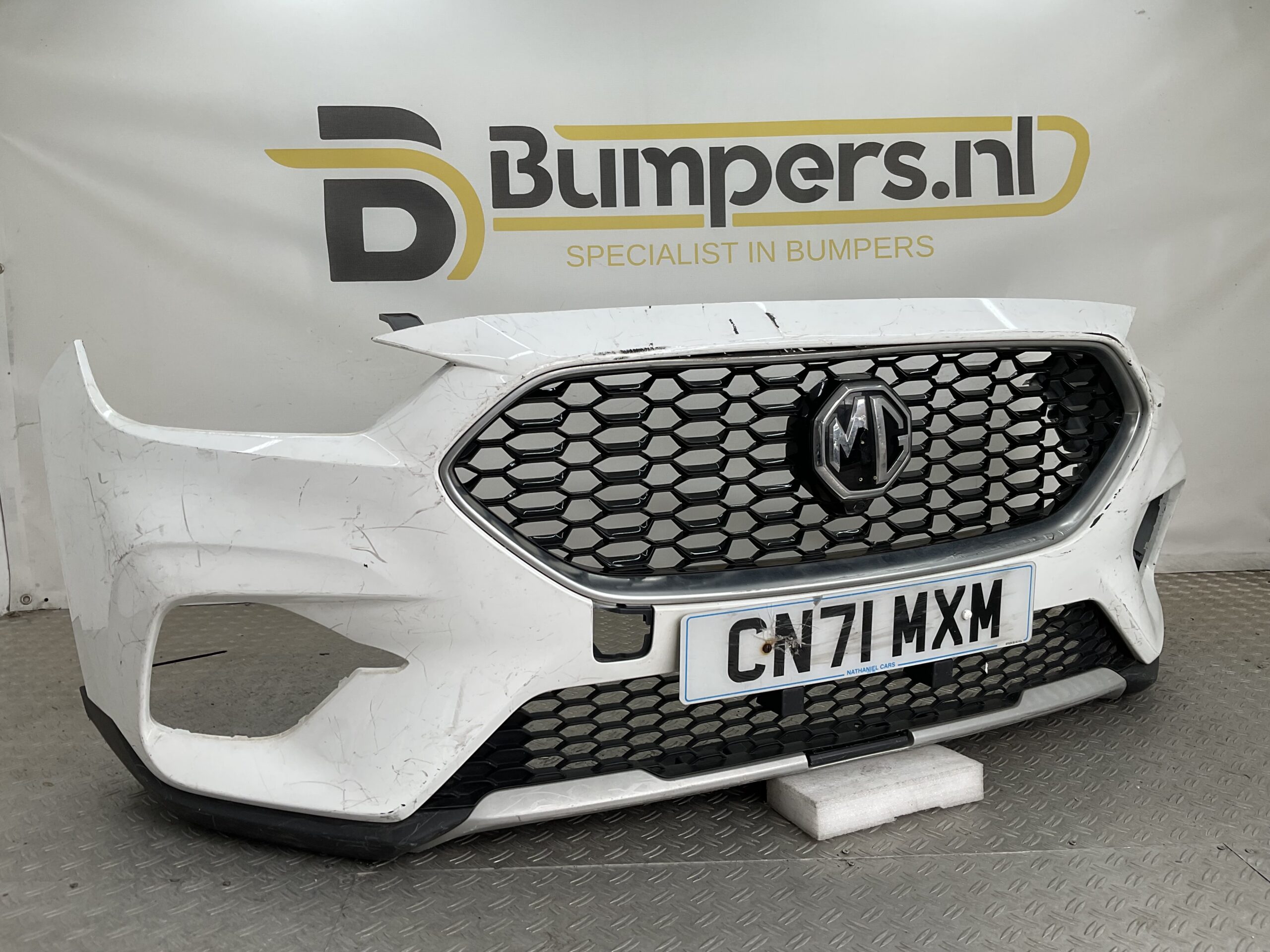 Bumper MG ZS MK2 20-23 10628331 Voorbumper M1-22326