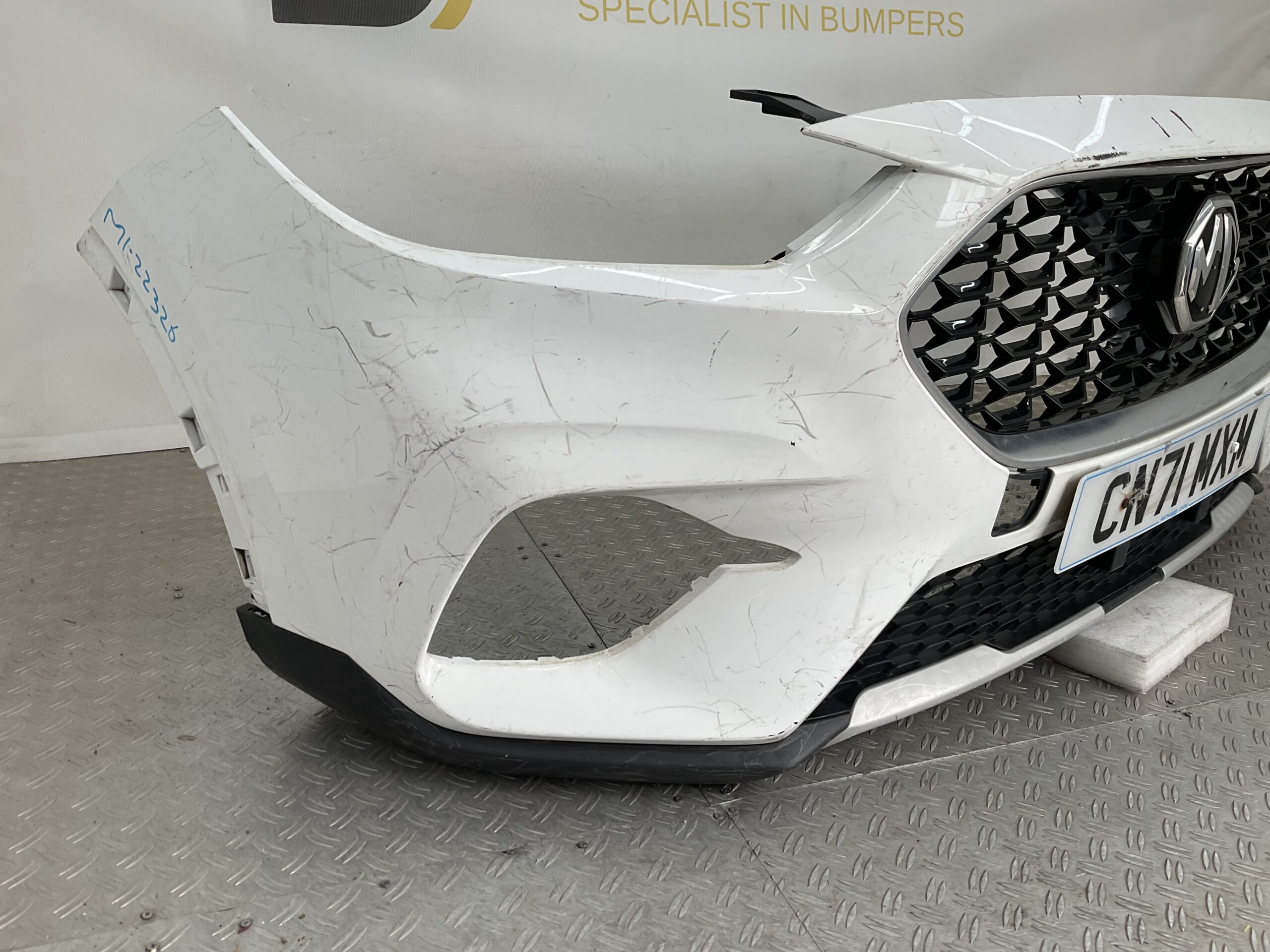 Bumper MG ZS MK2 20-23 10628331 Voorbumper M1-22326