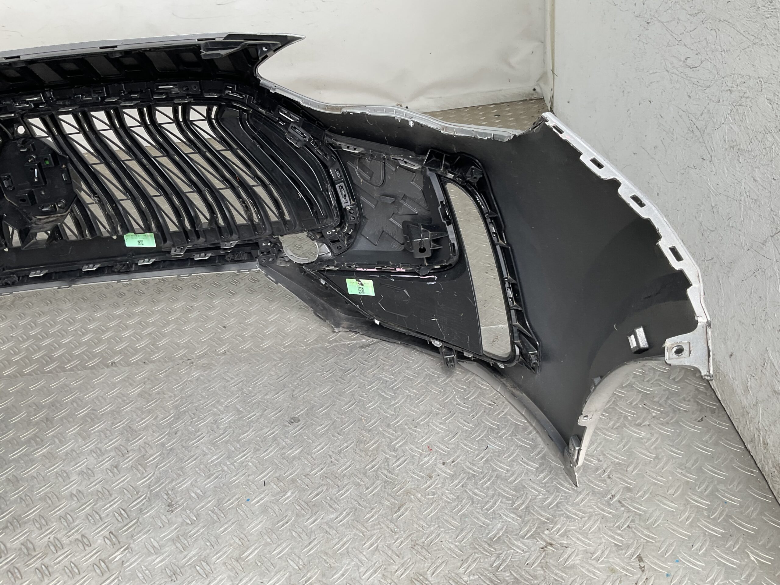Bumper MG HS Hybrid Facelift 22-25 P10947207 Voorbumper M1-22335