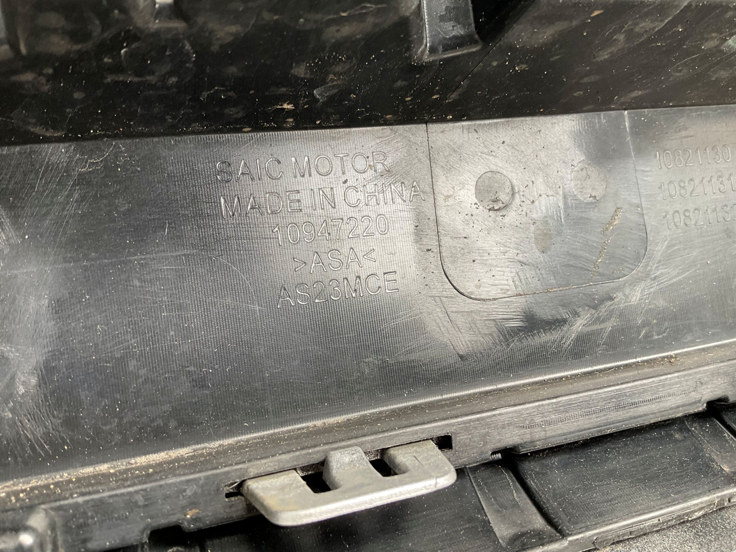 Bumper MG HS Hybrid Facelift 22-25 P10947207 Voorbumper M1-22335