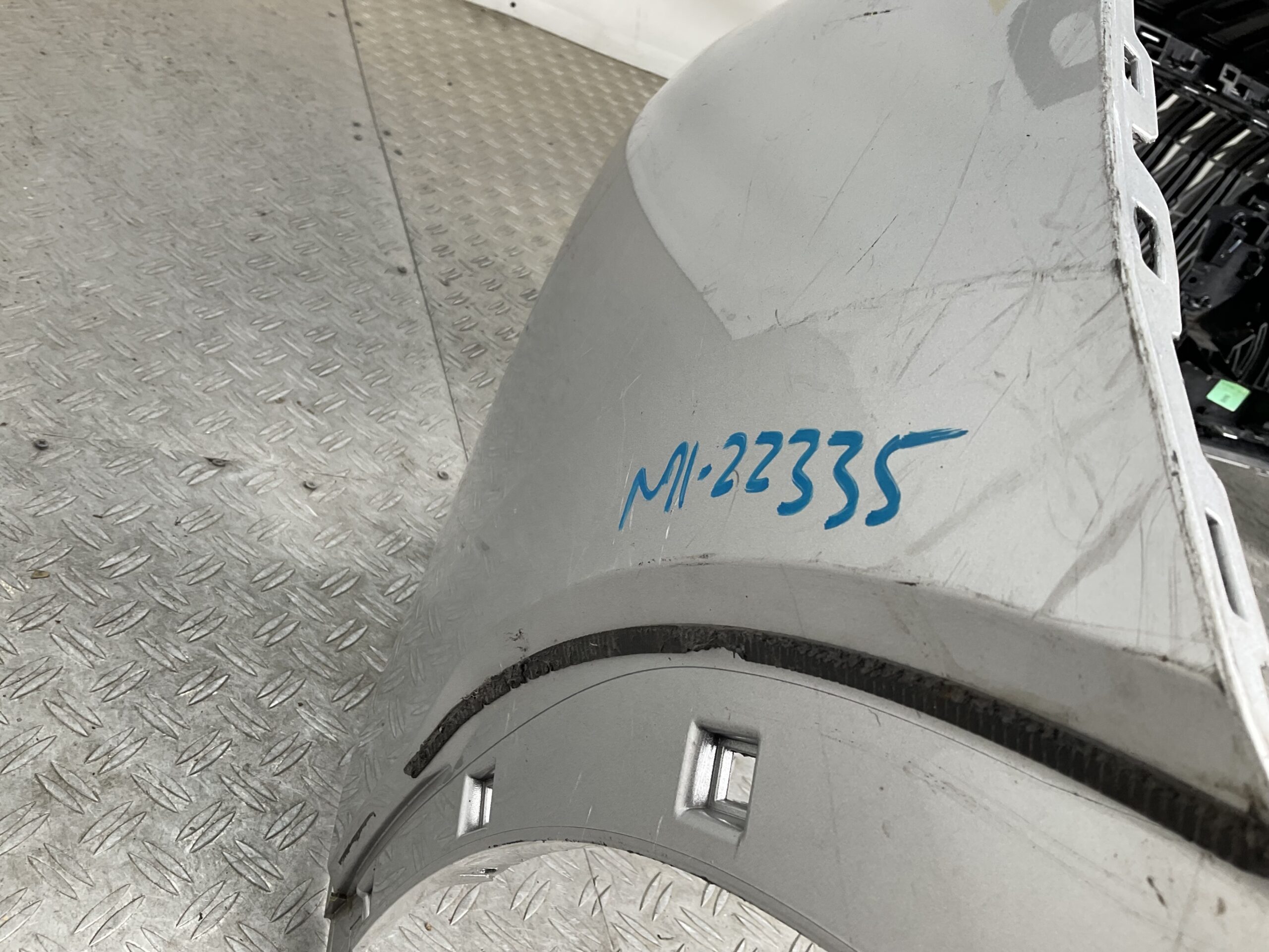 Bumper MG HS Hybrid Facelift 22-25 P10947207 Voorbumper M1-22335