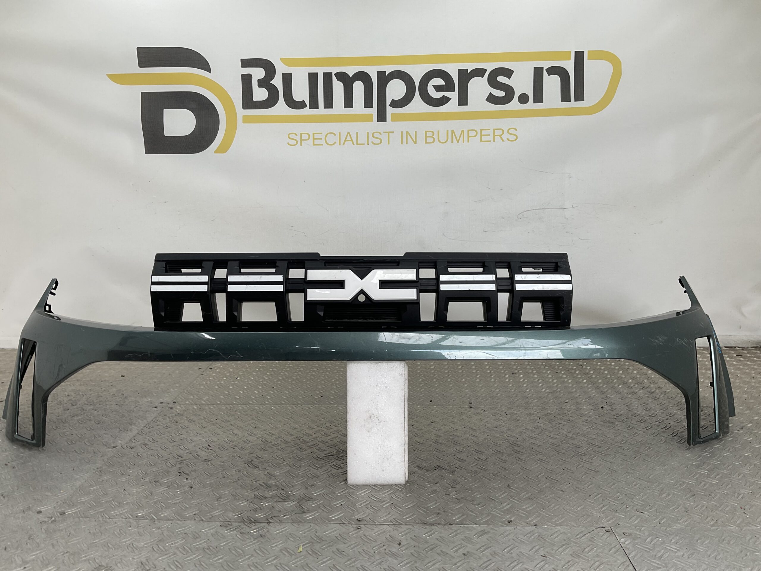 Bumper Dacia Duster III 2023-2024 620221816R Voorbumper G3-22344