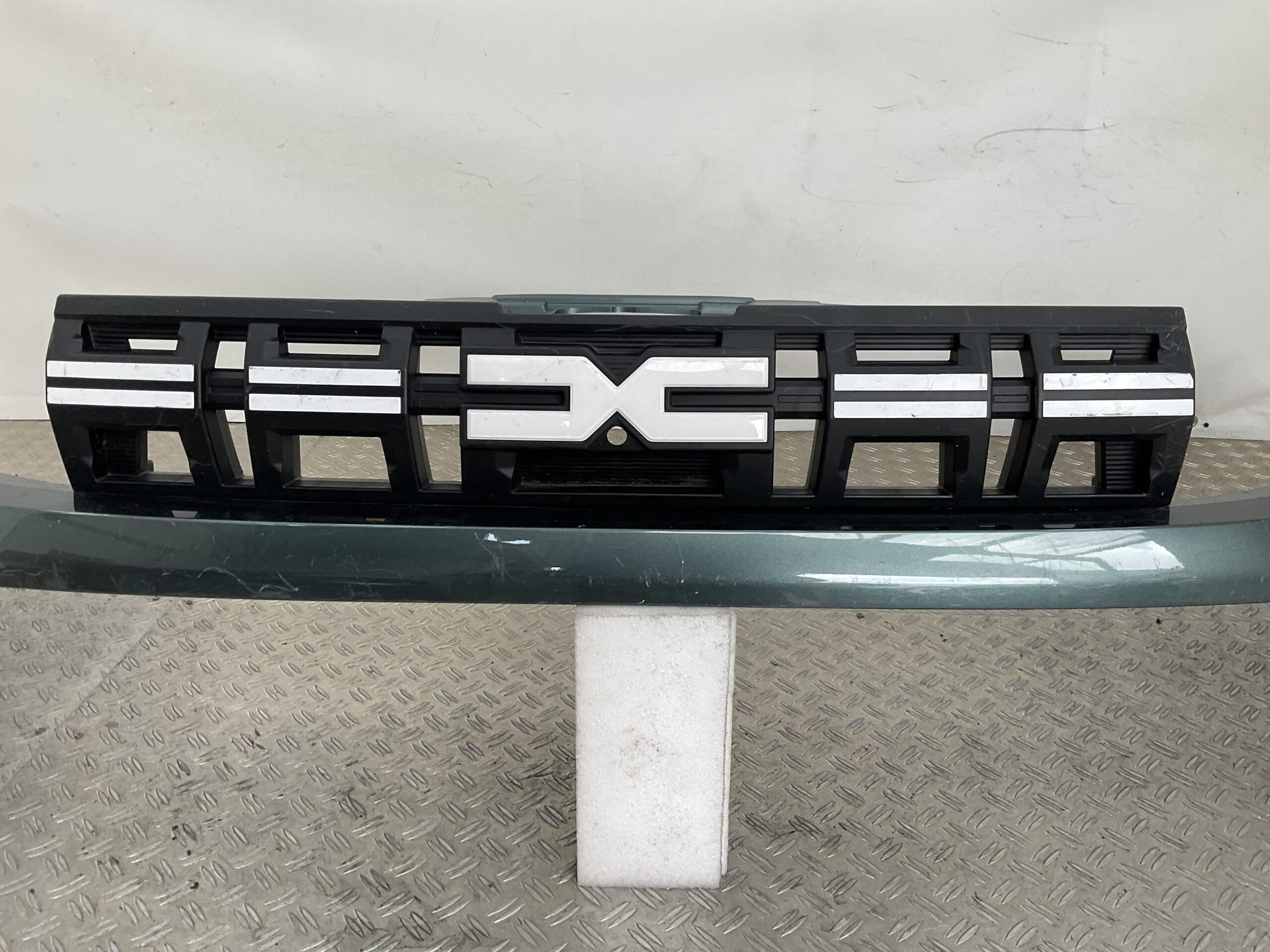 Bumper Dacia Duster III 2023-2024 620221816R Voorbumper G3-22344