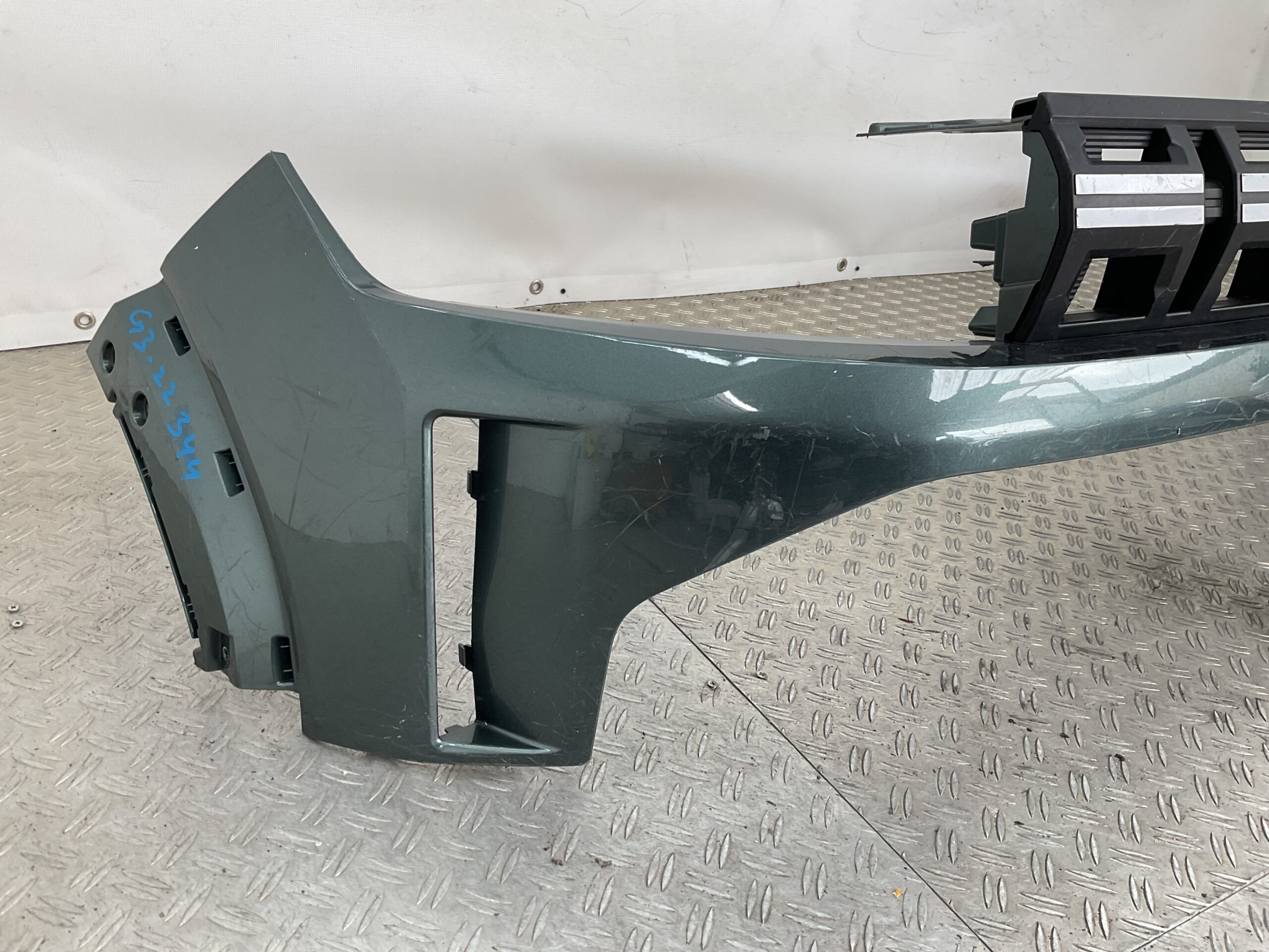 Bumper Dacia Duster III 2023-2024 620221816R Voorbumper G3-22344