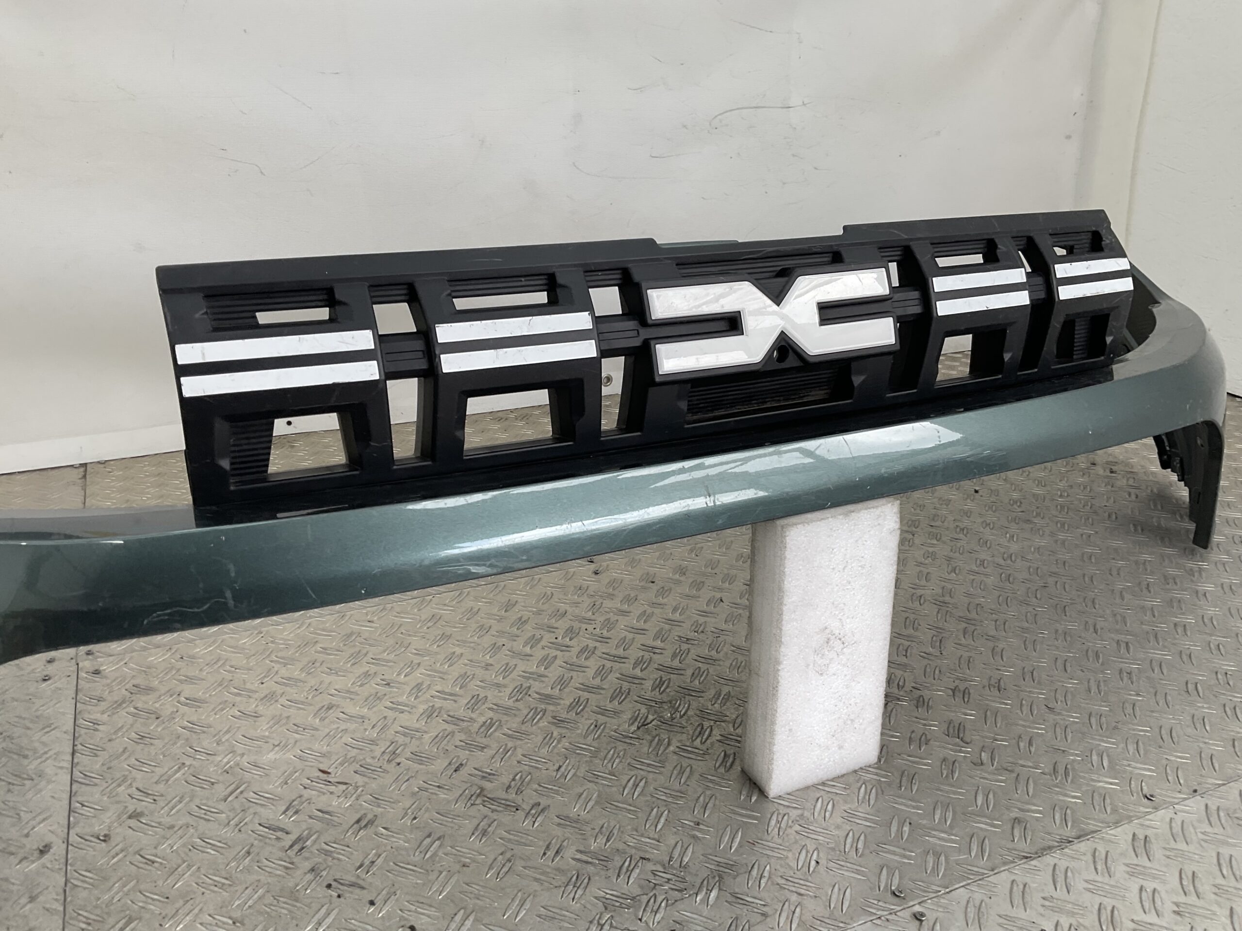 Bumper Dacia Duster III 2023-2024 620221816R Voorbumper G3-22344