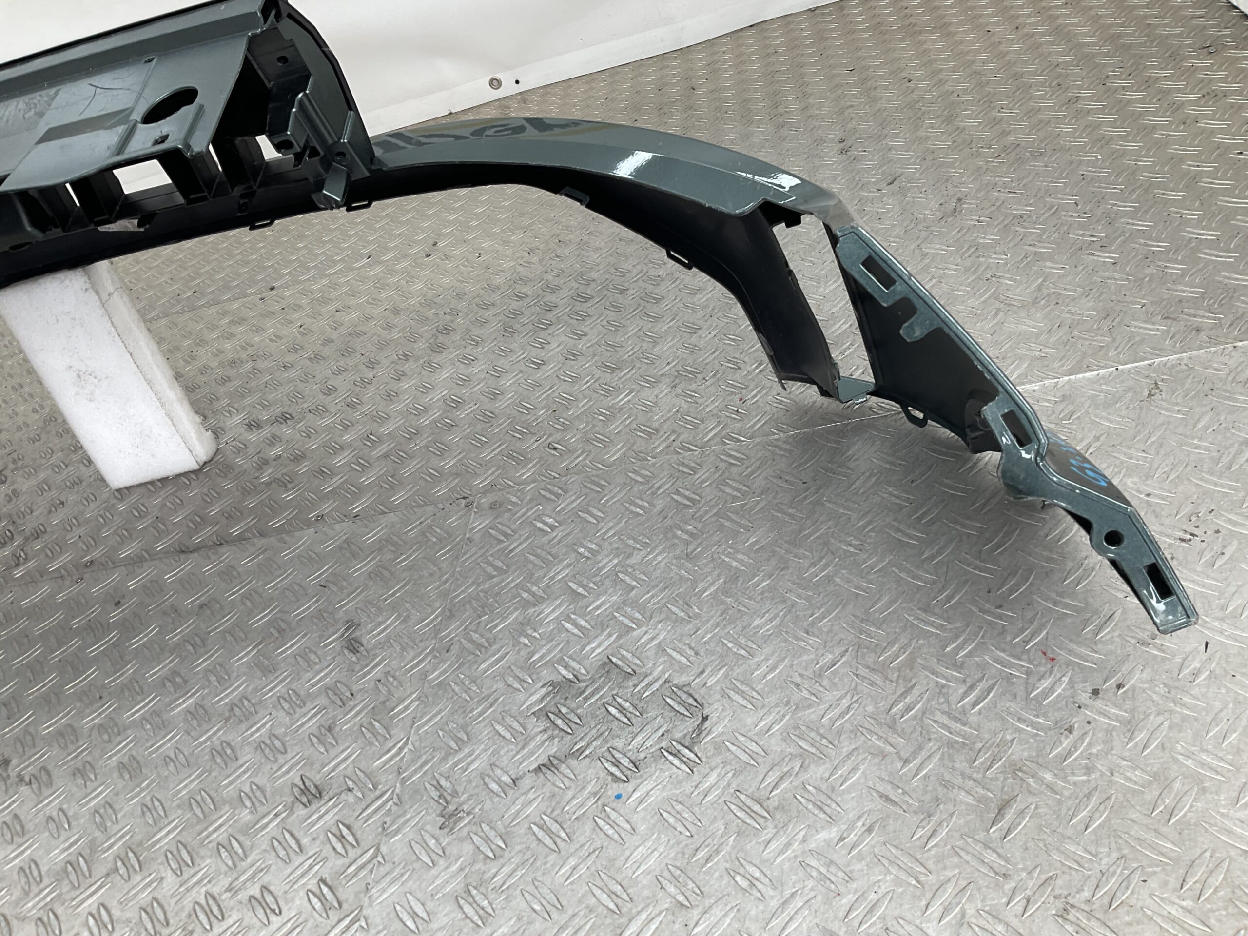 Bumper Dacia Duster III 2023-2024 620221816R Voorbumper G3-22344