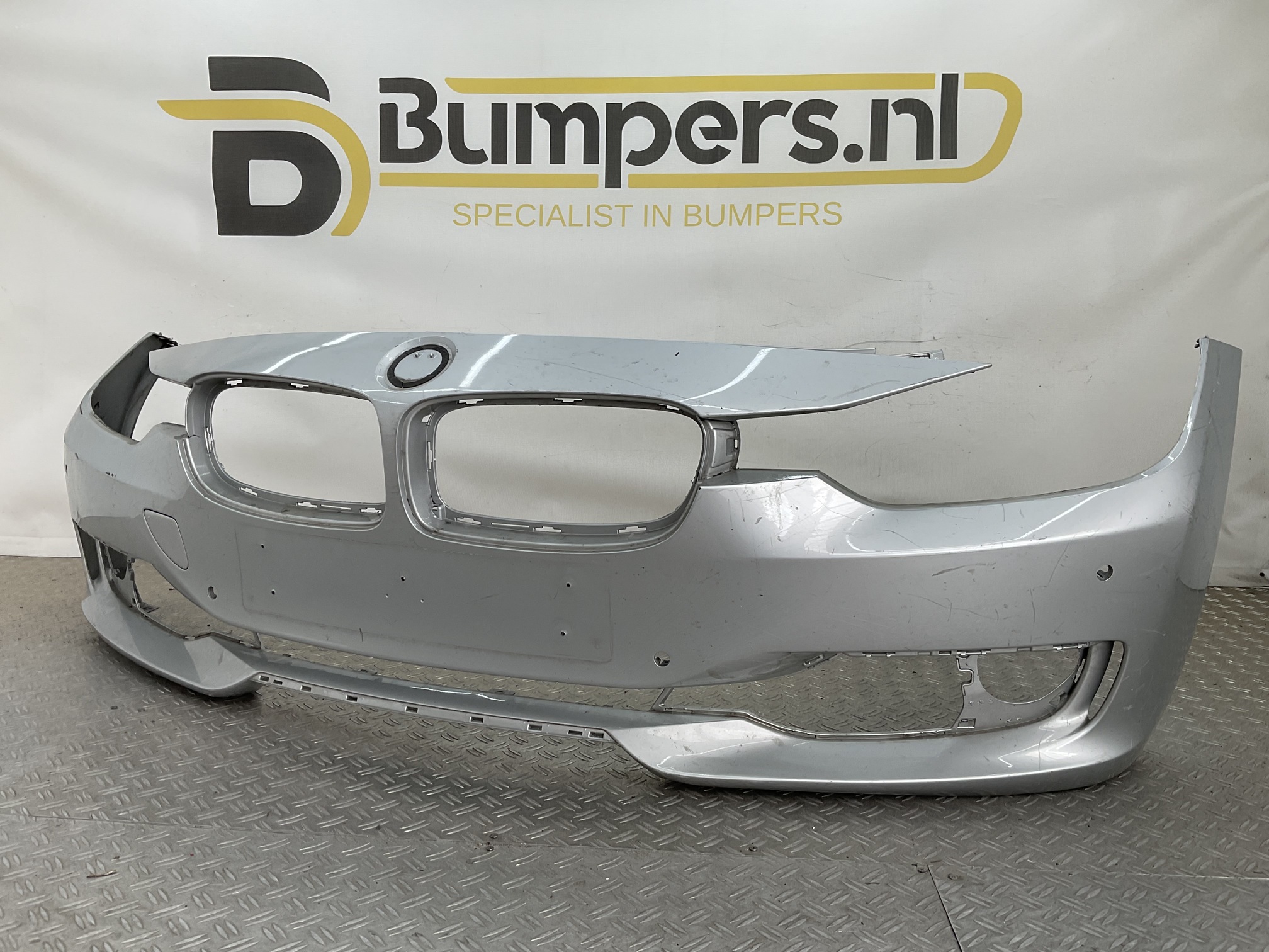 BUMPER BMW 3 Serie F30 F31 51117301914 VOORBUMPER K8-23436