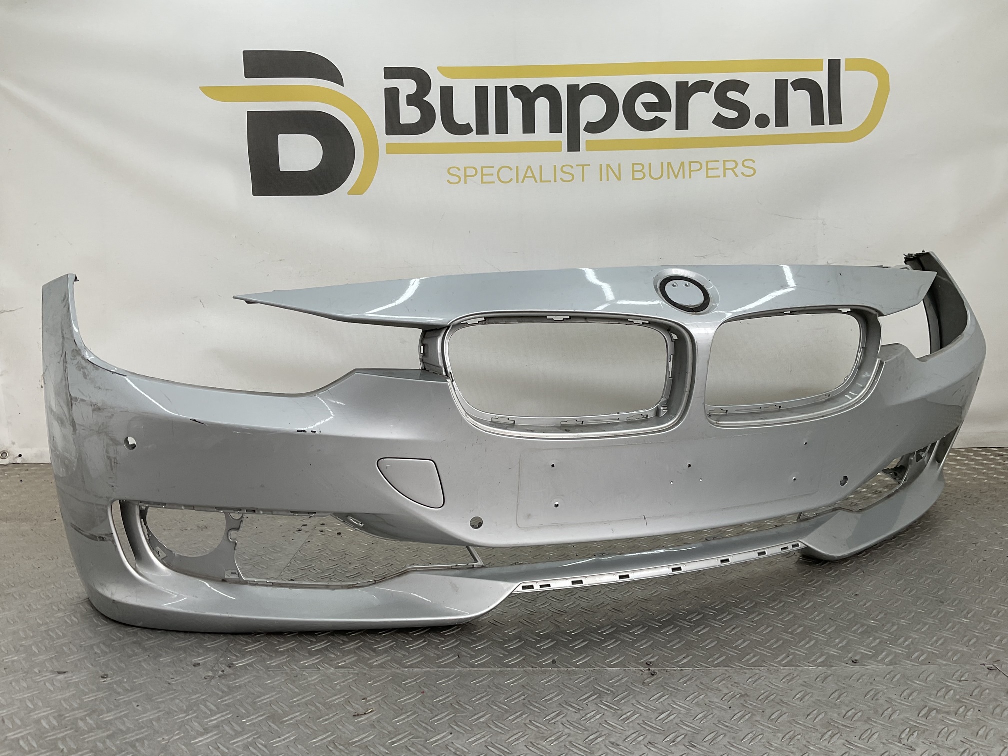 BUMPER BMW 3 Serie F30 F31 51117301914 VOORBUMPER K8-23436