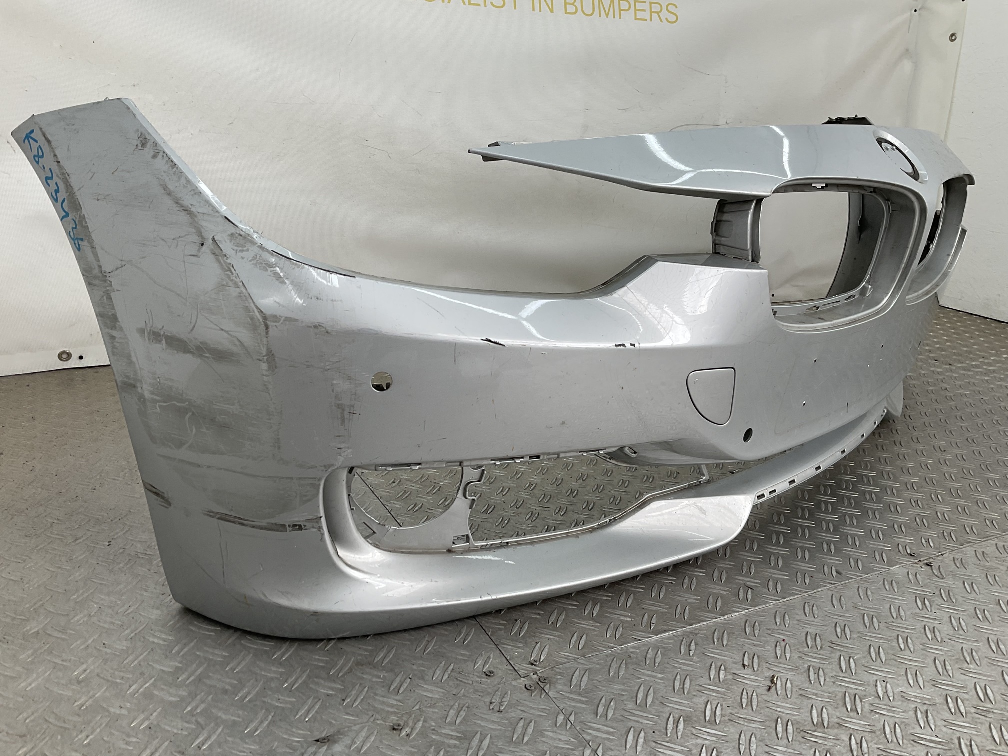 BUMPER BMW 3 Serie F30 F31 51117301914 VOORBUMPER K8-23436