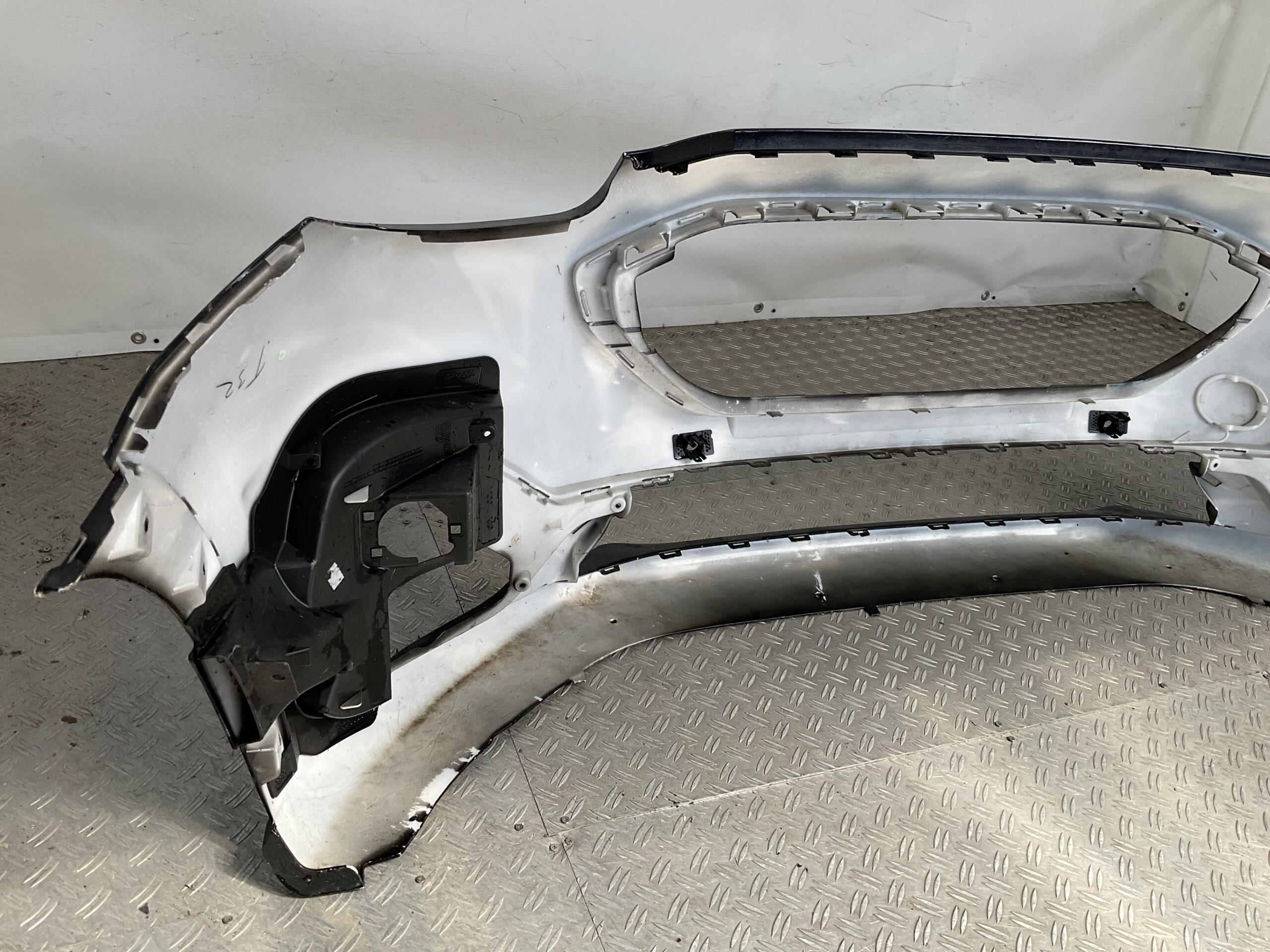 Bumper Ford Puma Stline ST-Line R1TB-17757-C-PIA-01 Voorbumper D10-22800